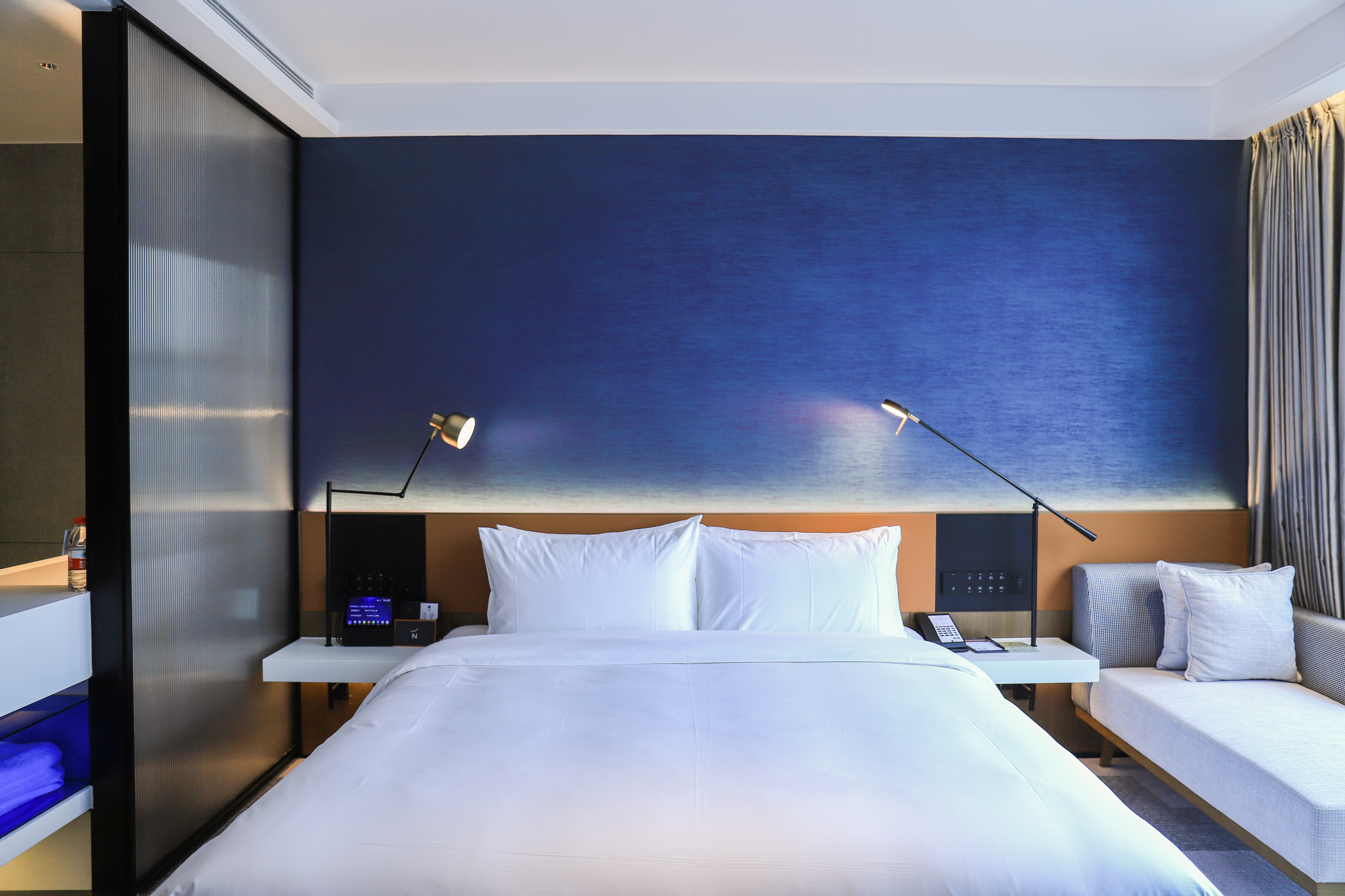 Double King Size Bed