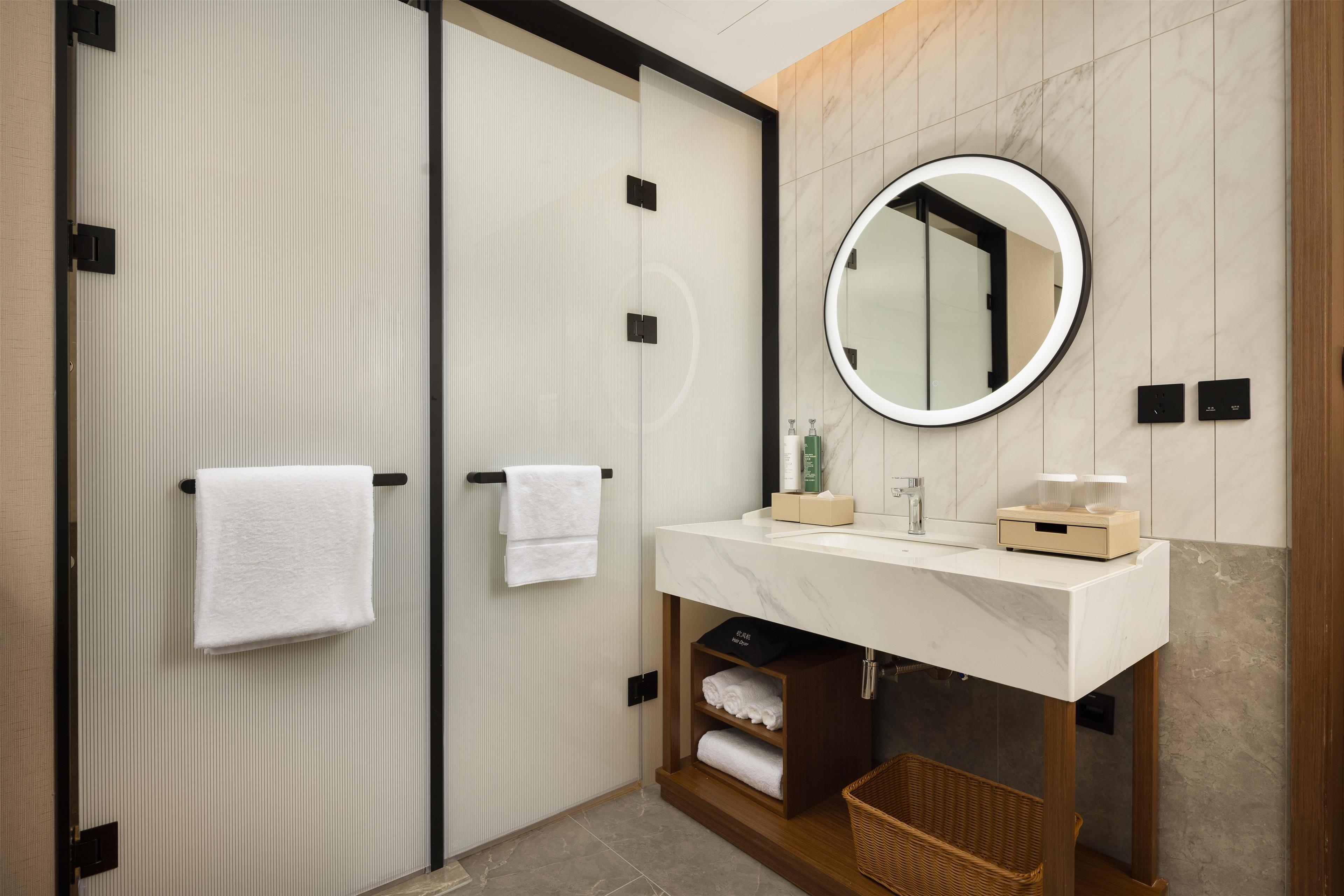 Double Superior King Bed