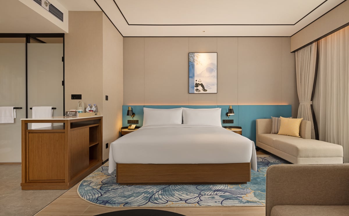 Suite Deluxe King Bed