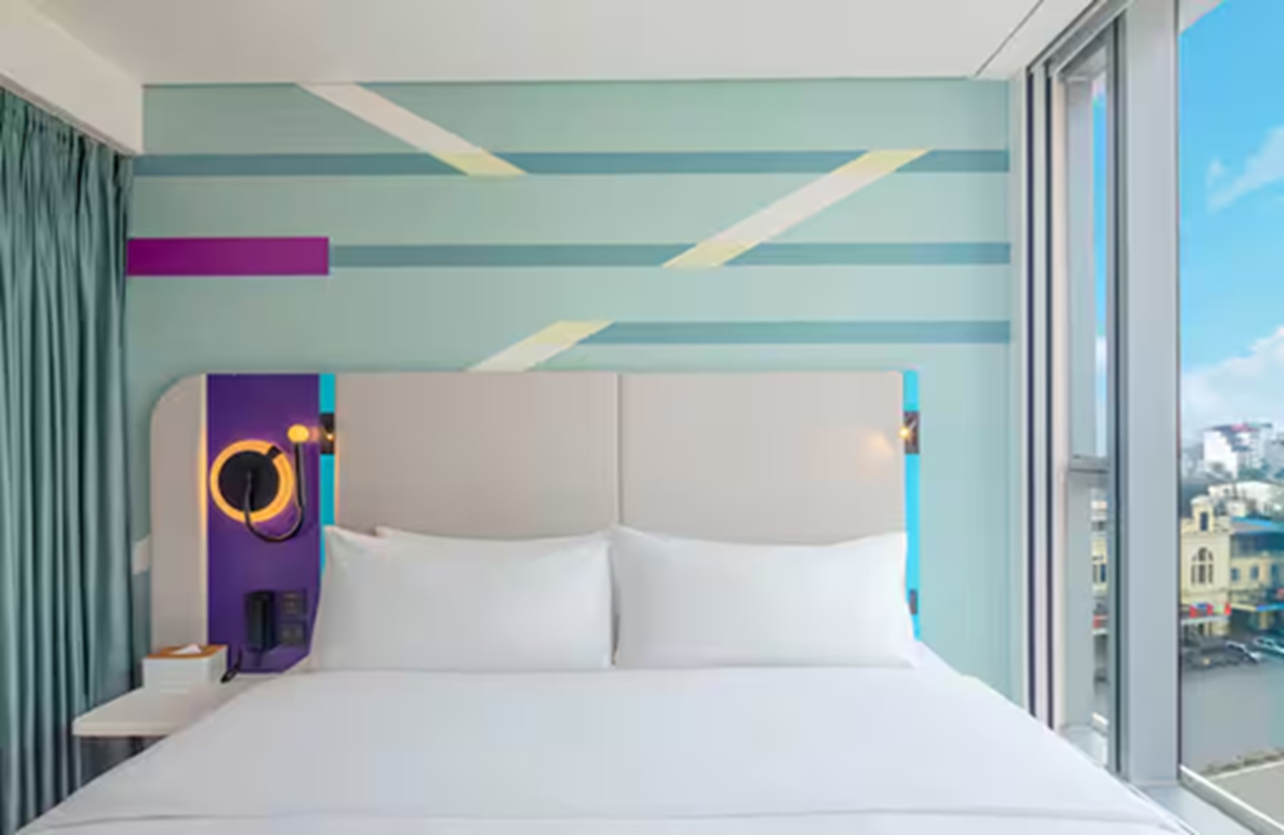 Double Accessible King Size Bed