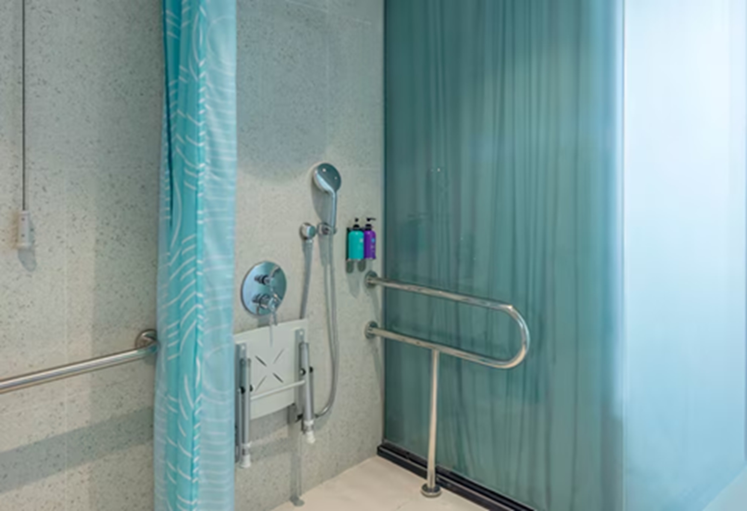 Double Accessible King Size Bed