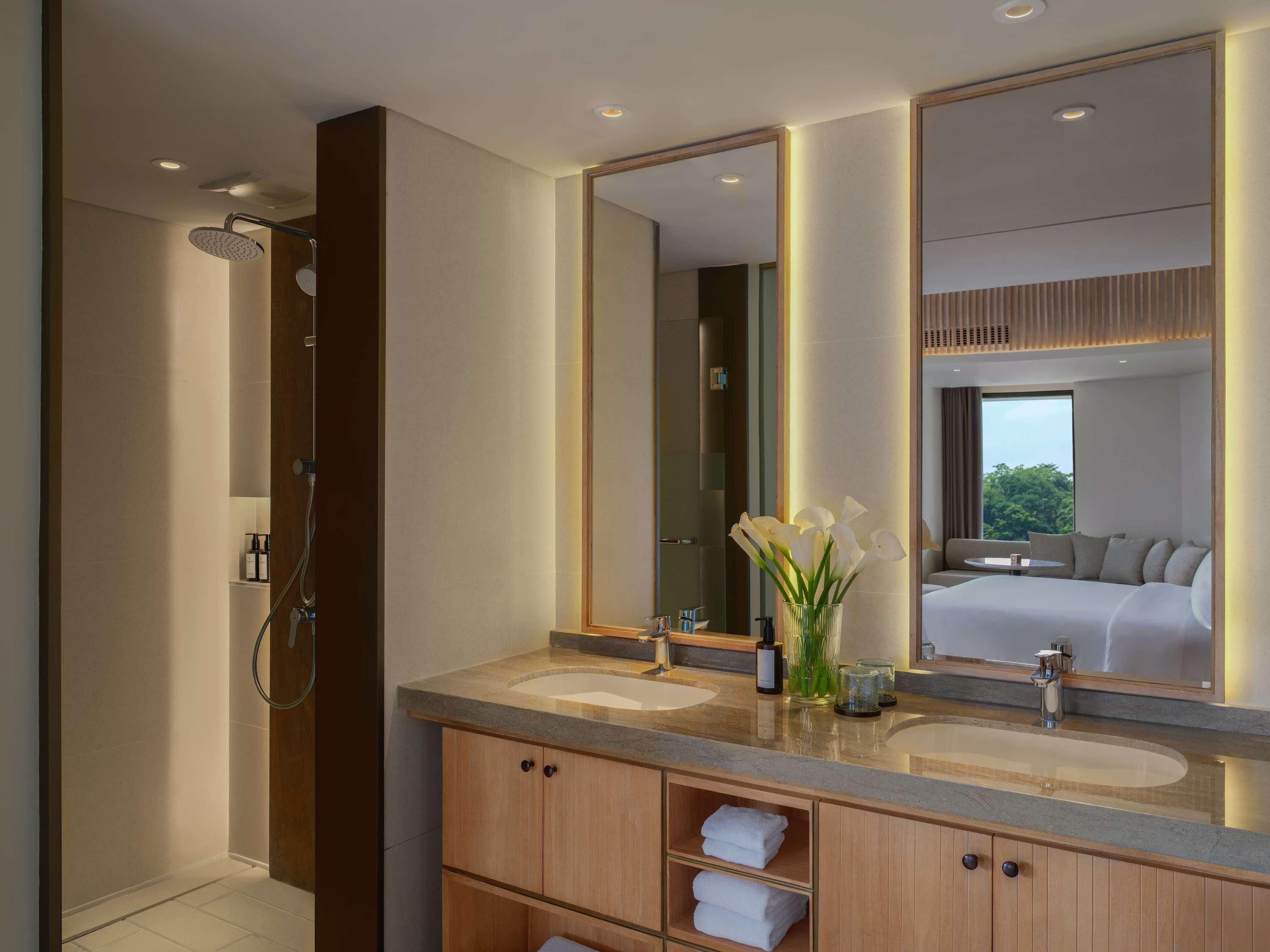 Double Grand with Views