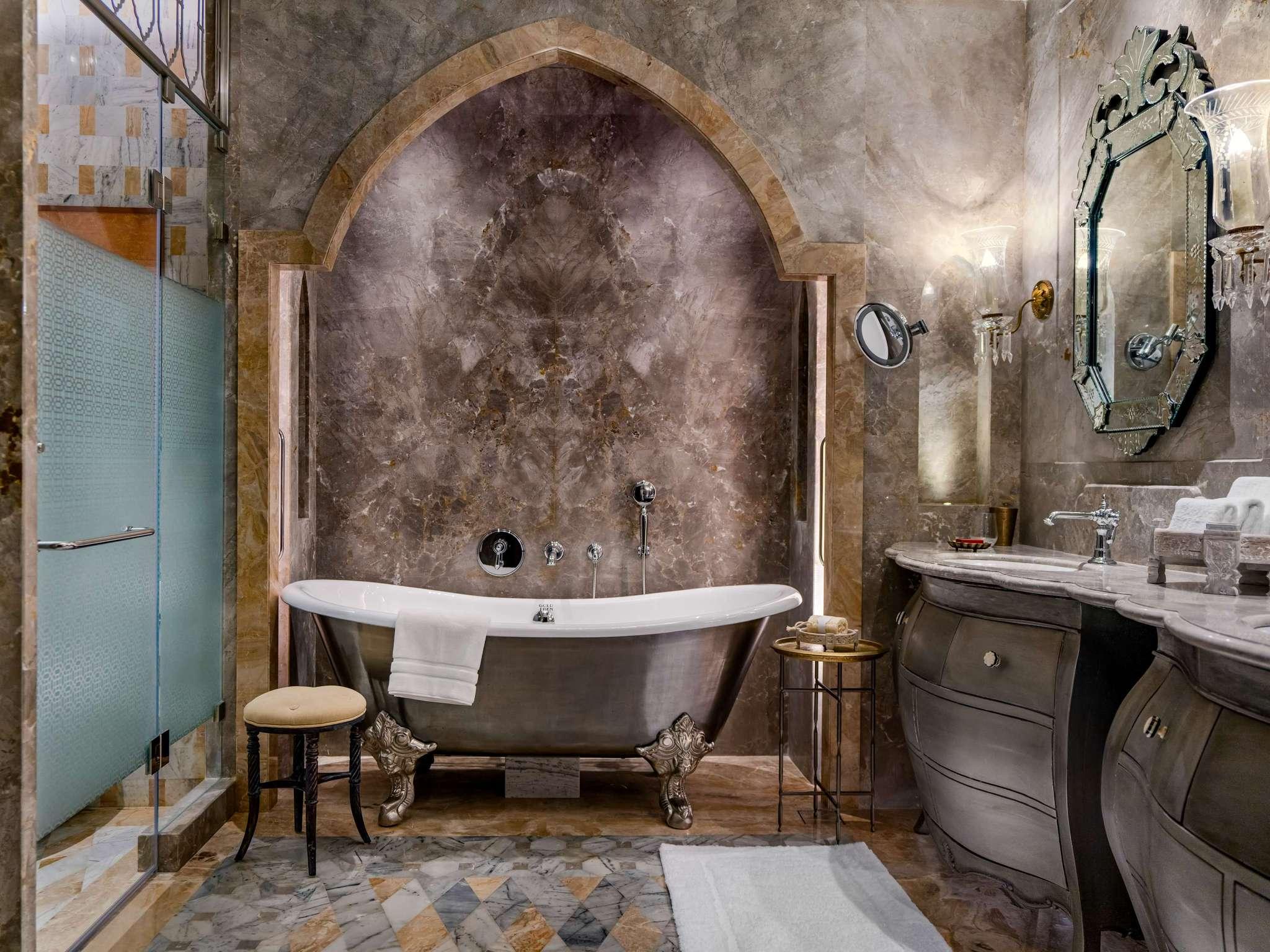 Double Two Queen Beds