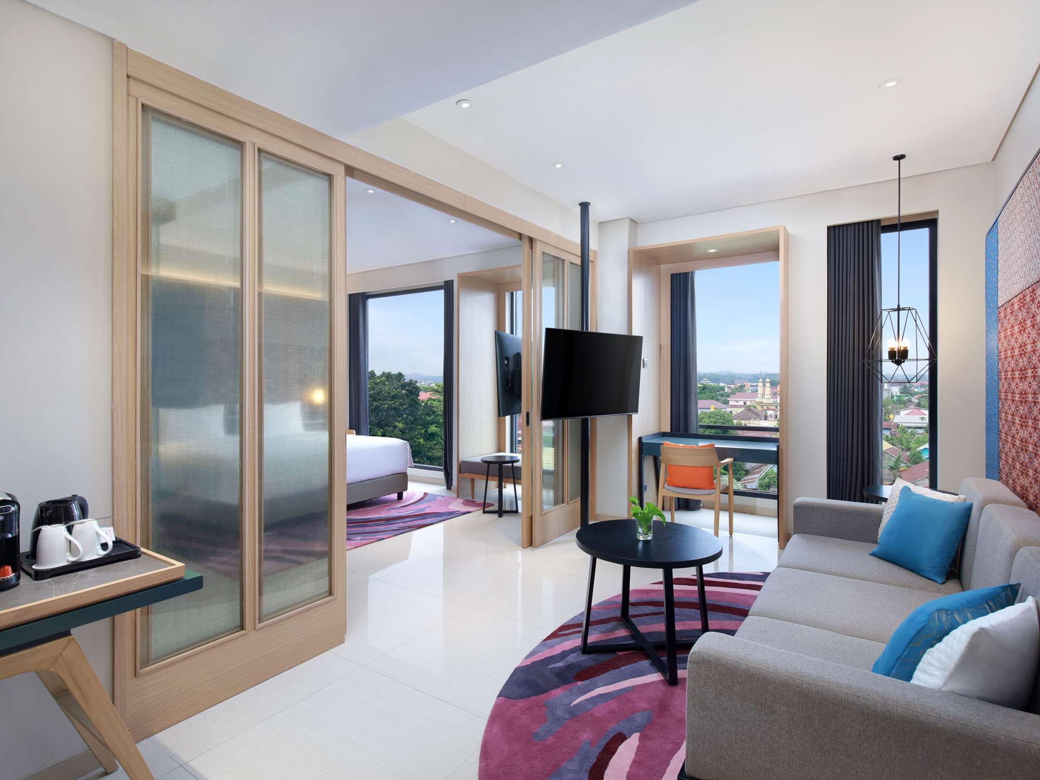 Junior Suite Queen Size Bed