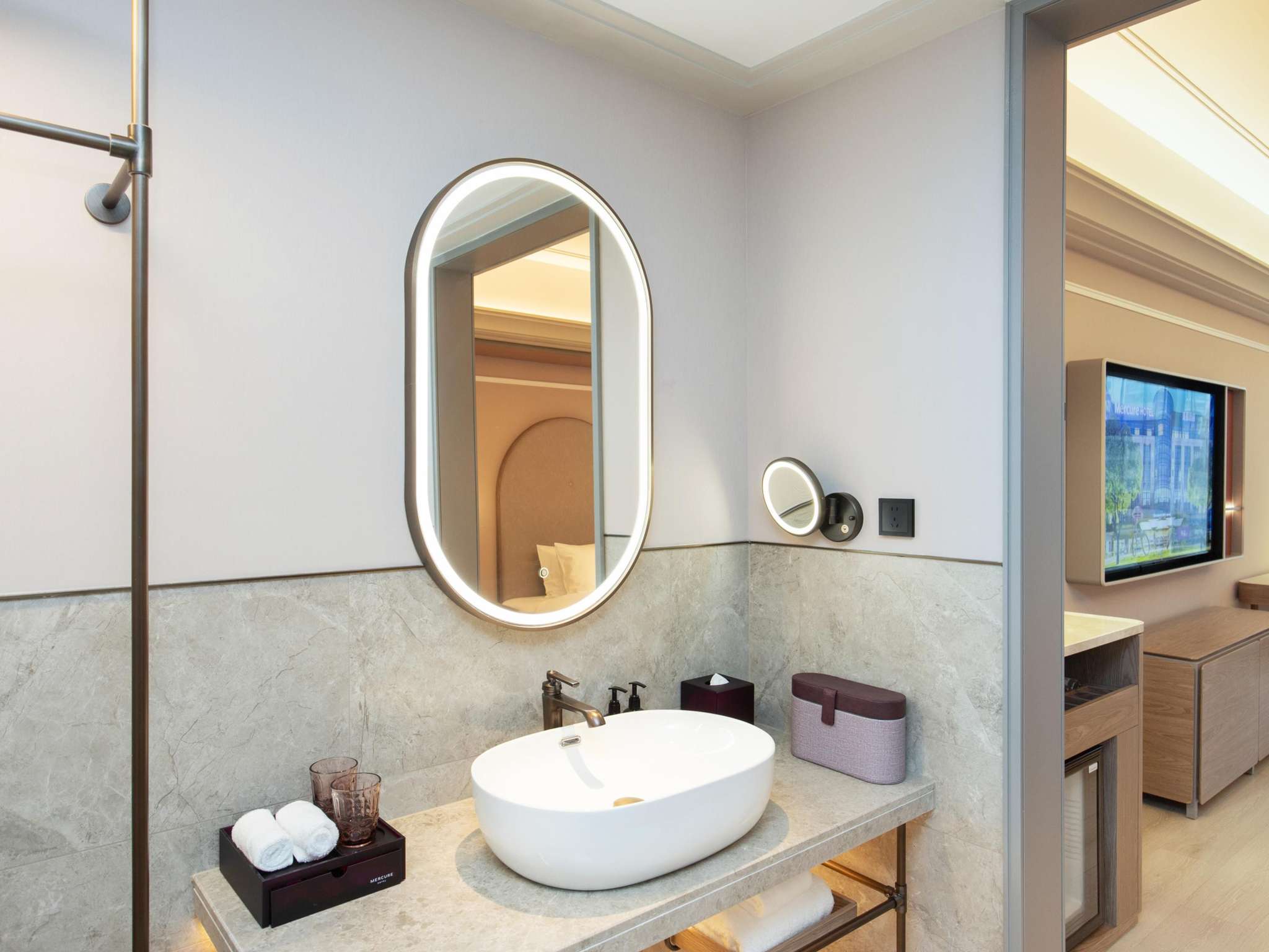 Double Superior King Bed