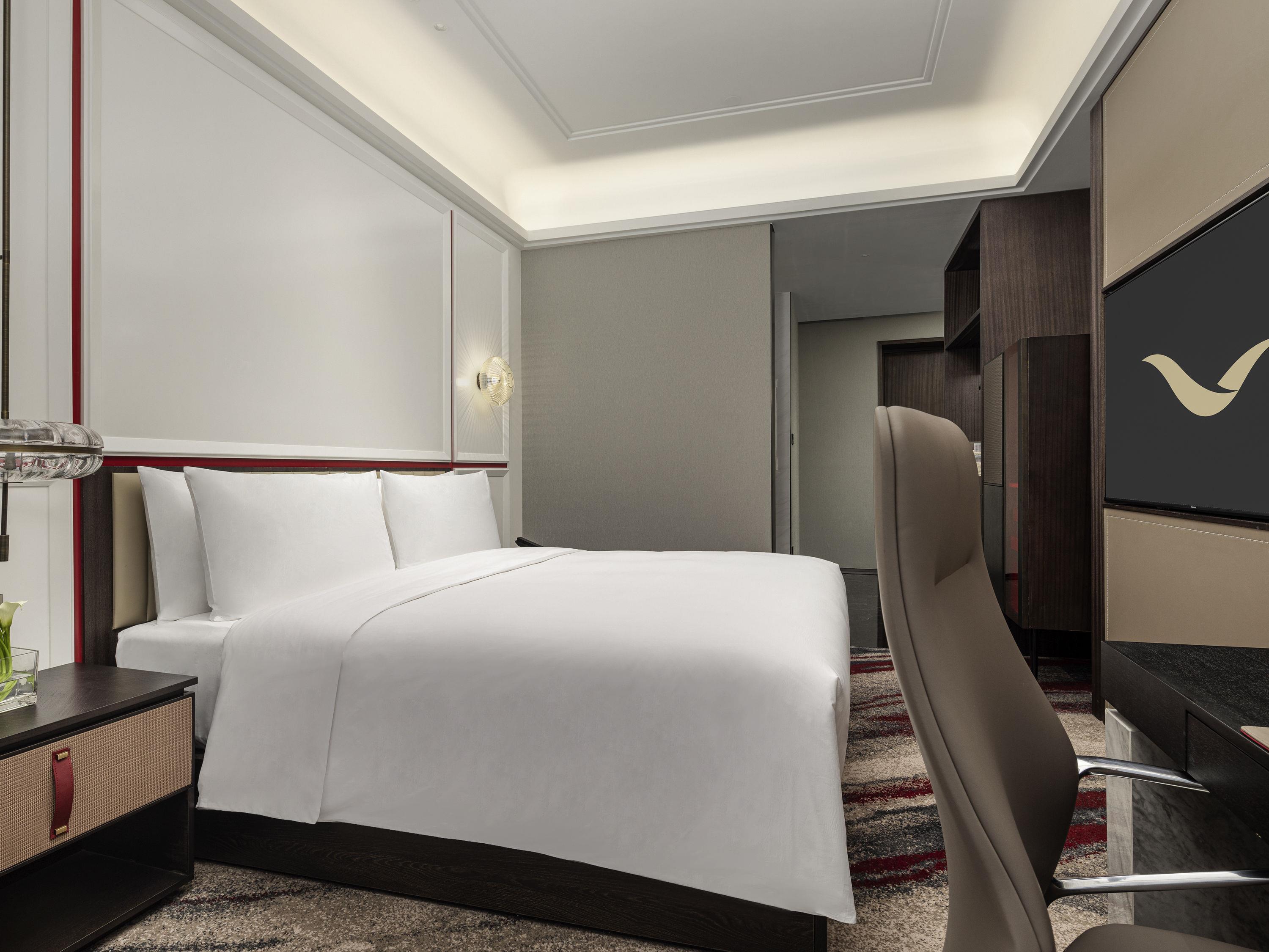 Double Superior King Bed