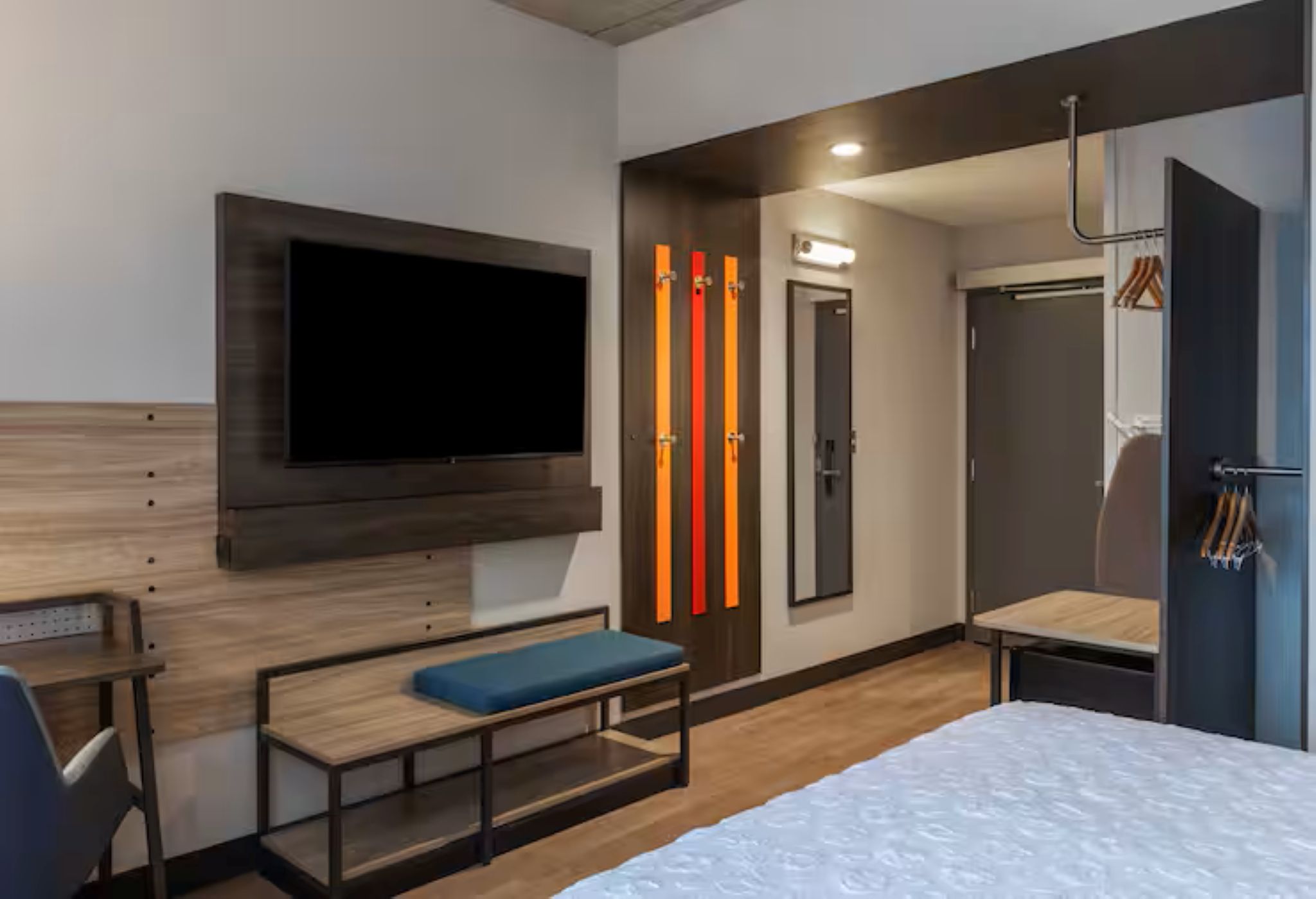 Double Accessible King Size Bed