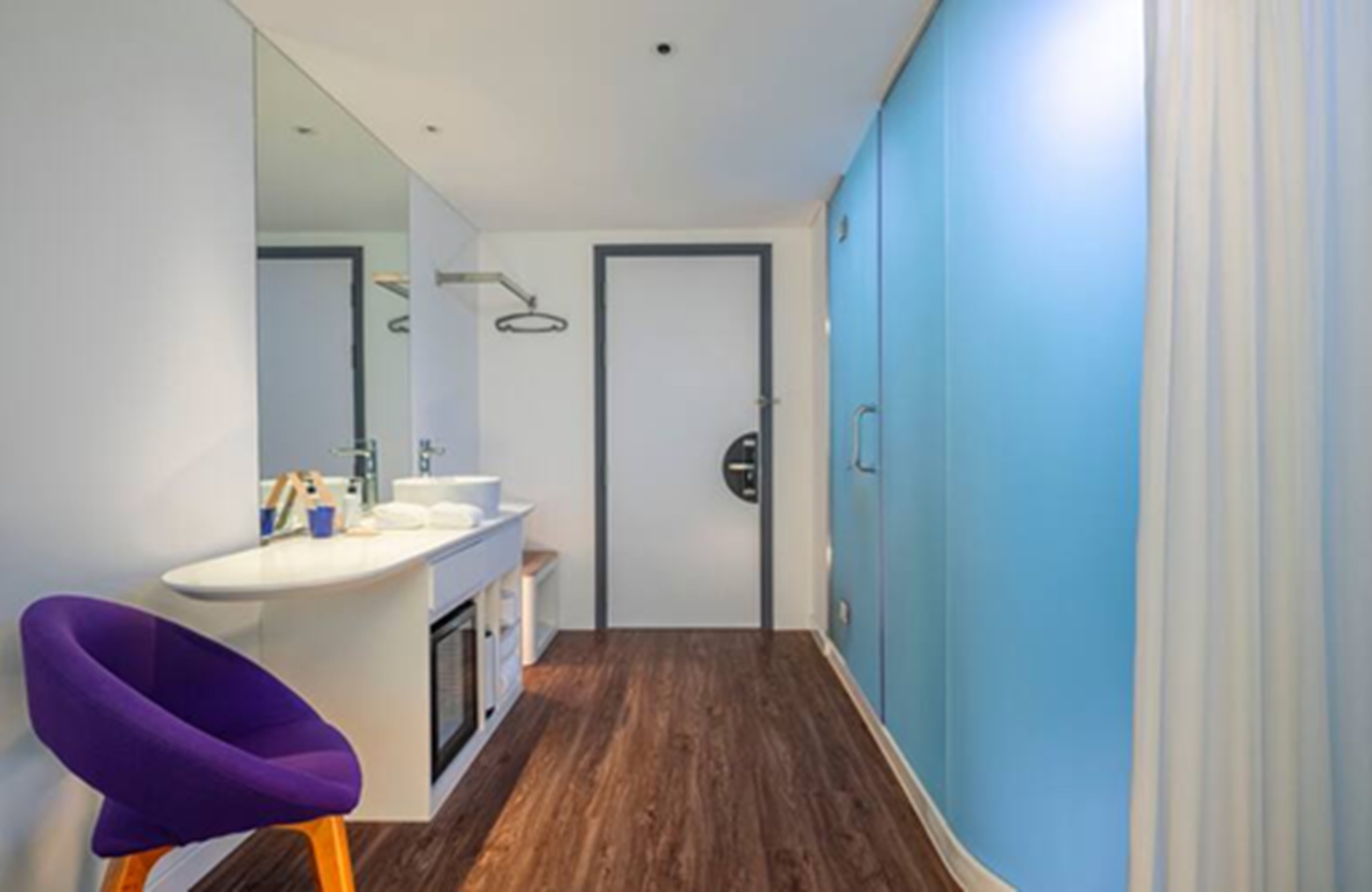 Double Guest Room King Bed