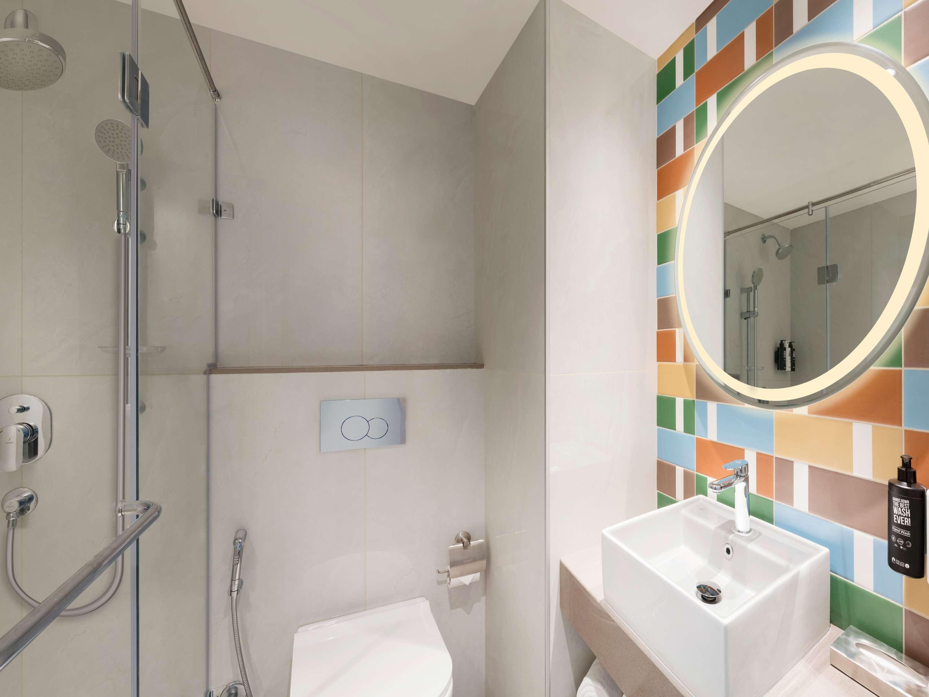 Double Queen Size Bed