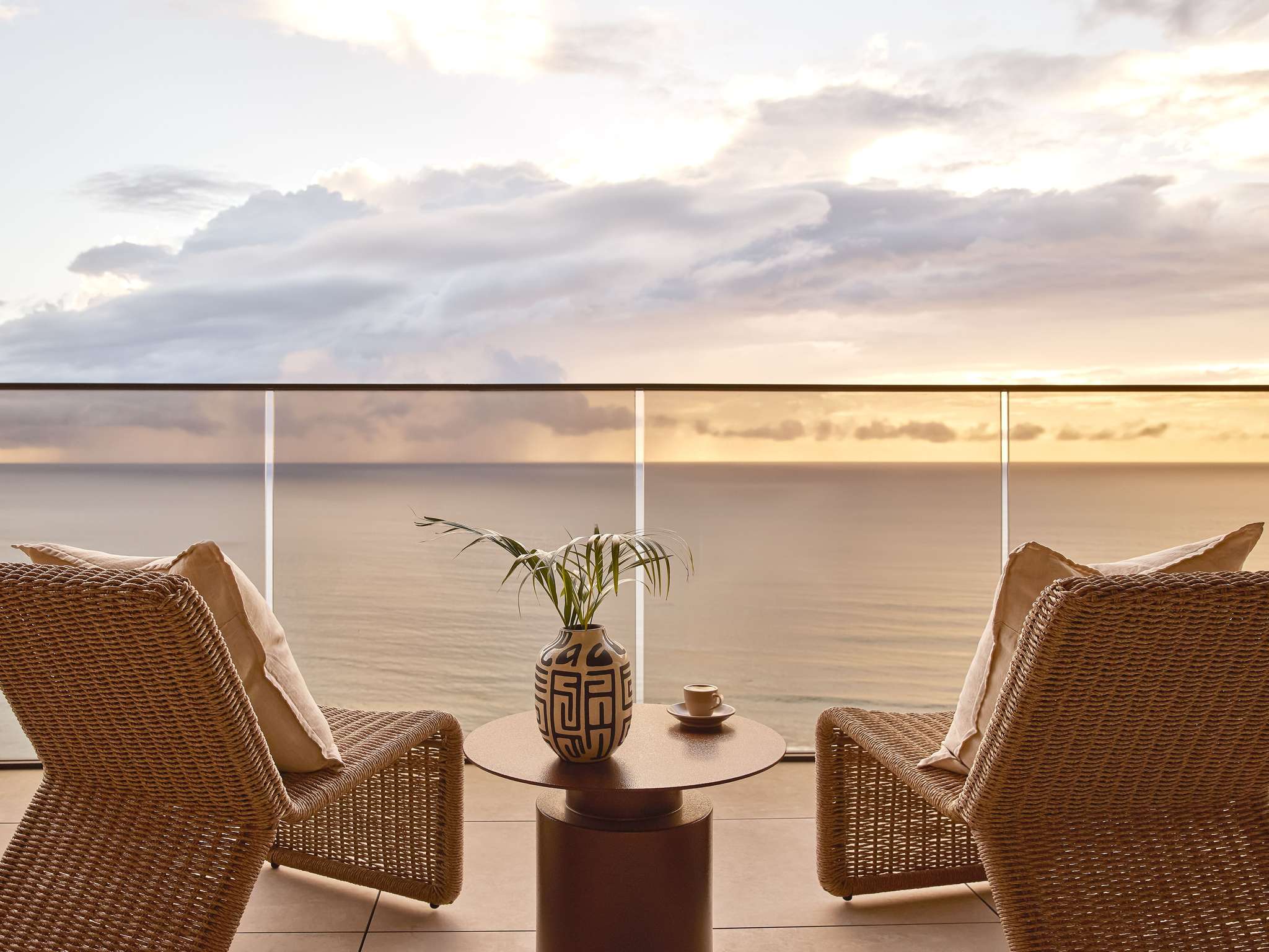 Studio Ocean View King Bed