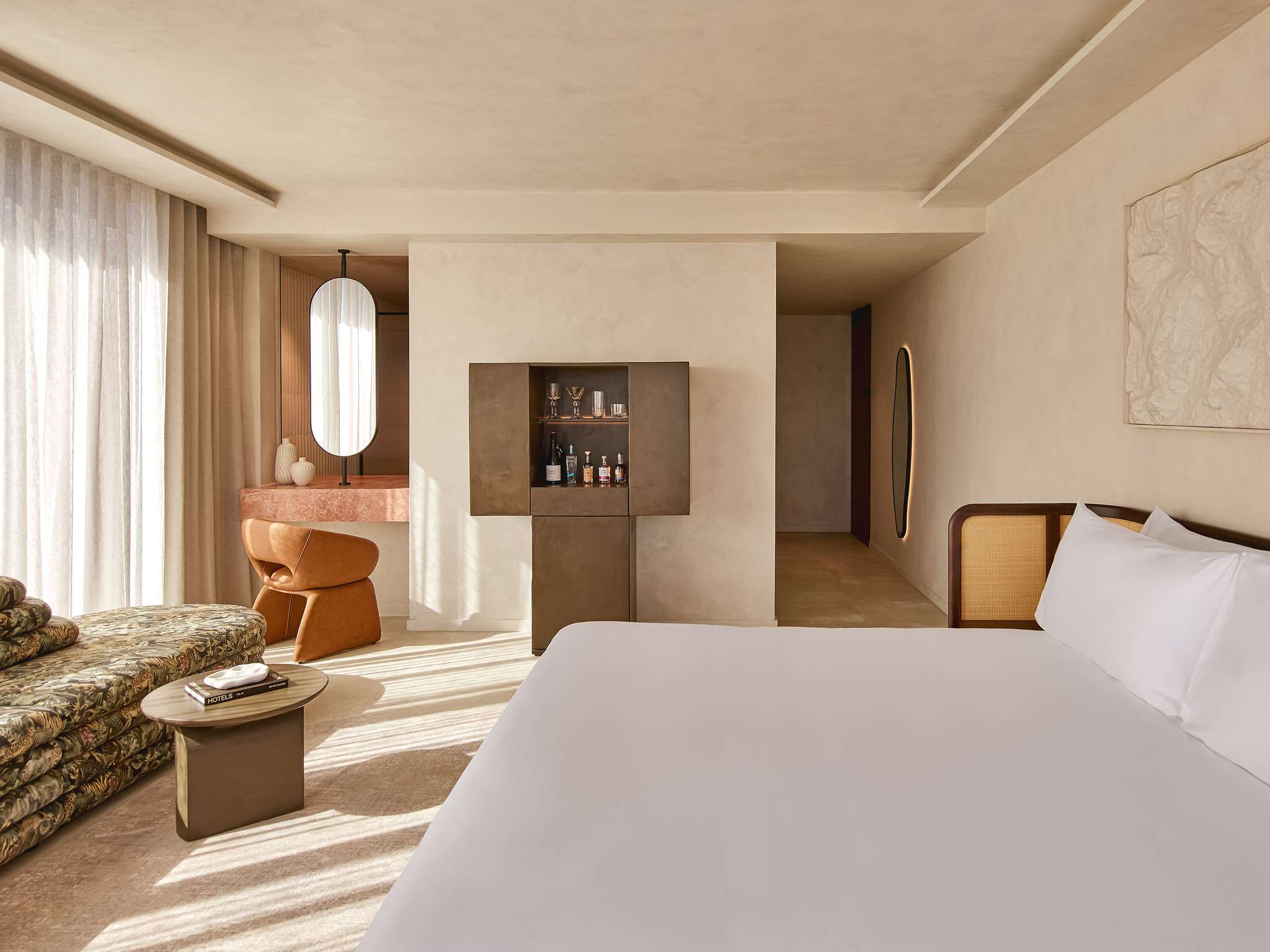 Studio King Size Bed