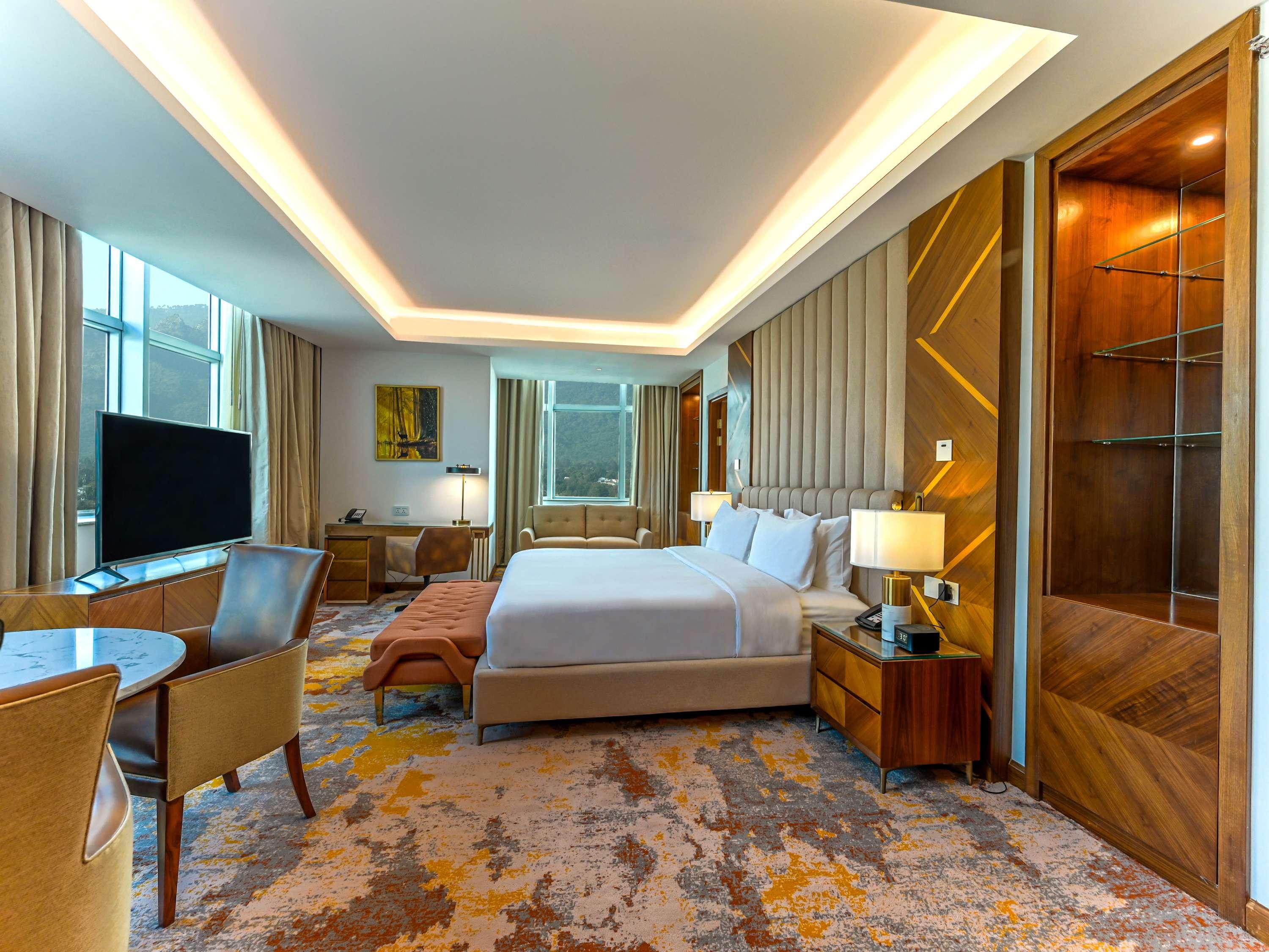 Junior Suite King Size Bed