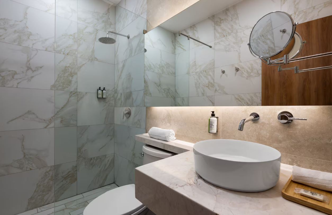 Junior Suite King Size Bed