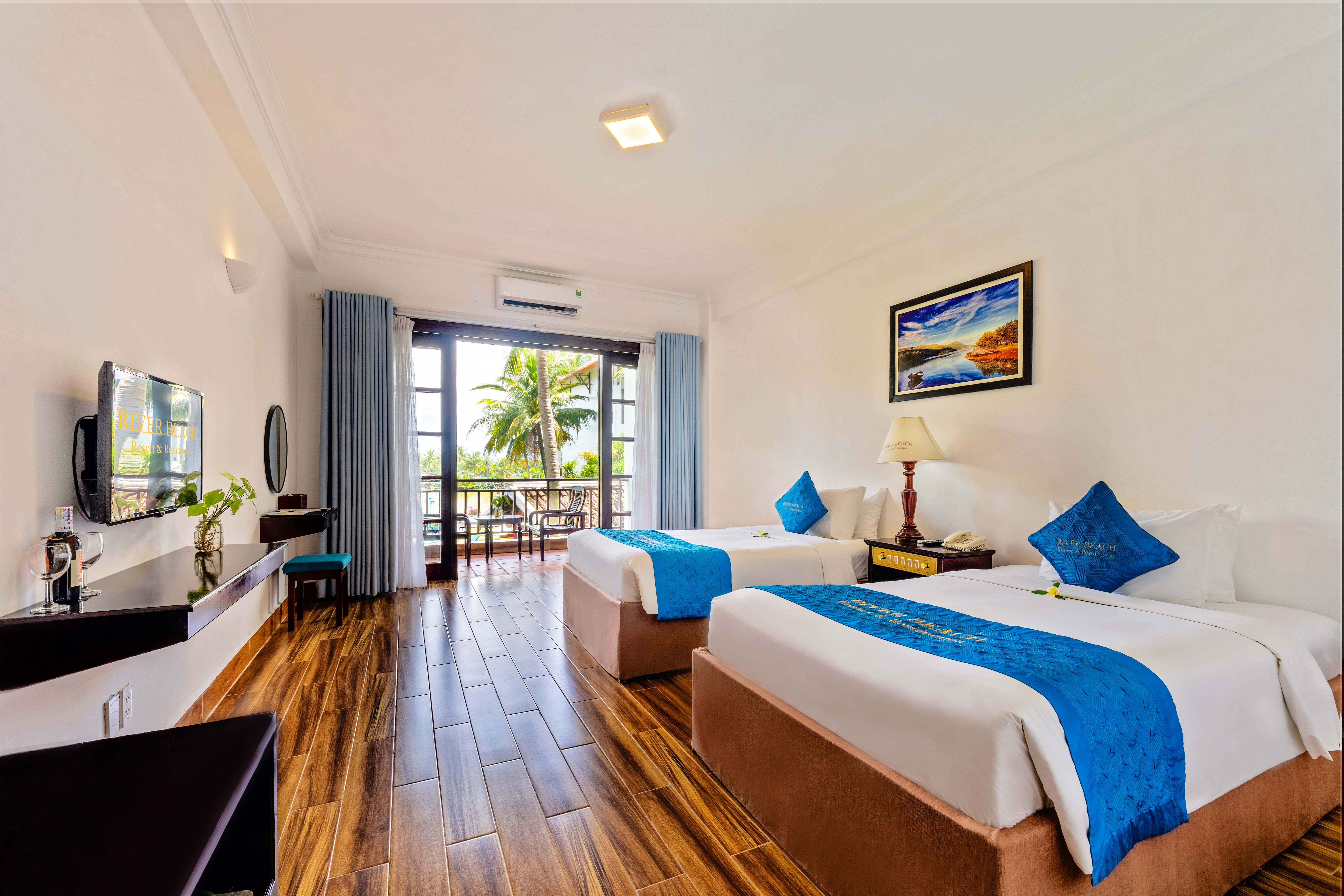 Twin Deluxe Garden View