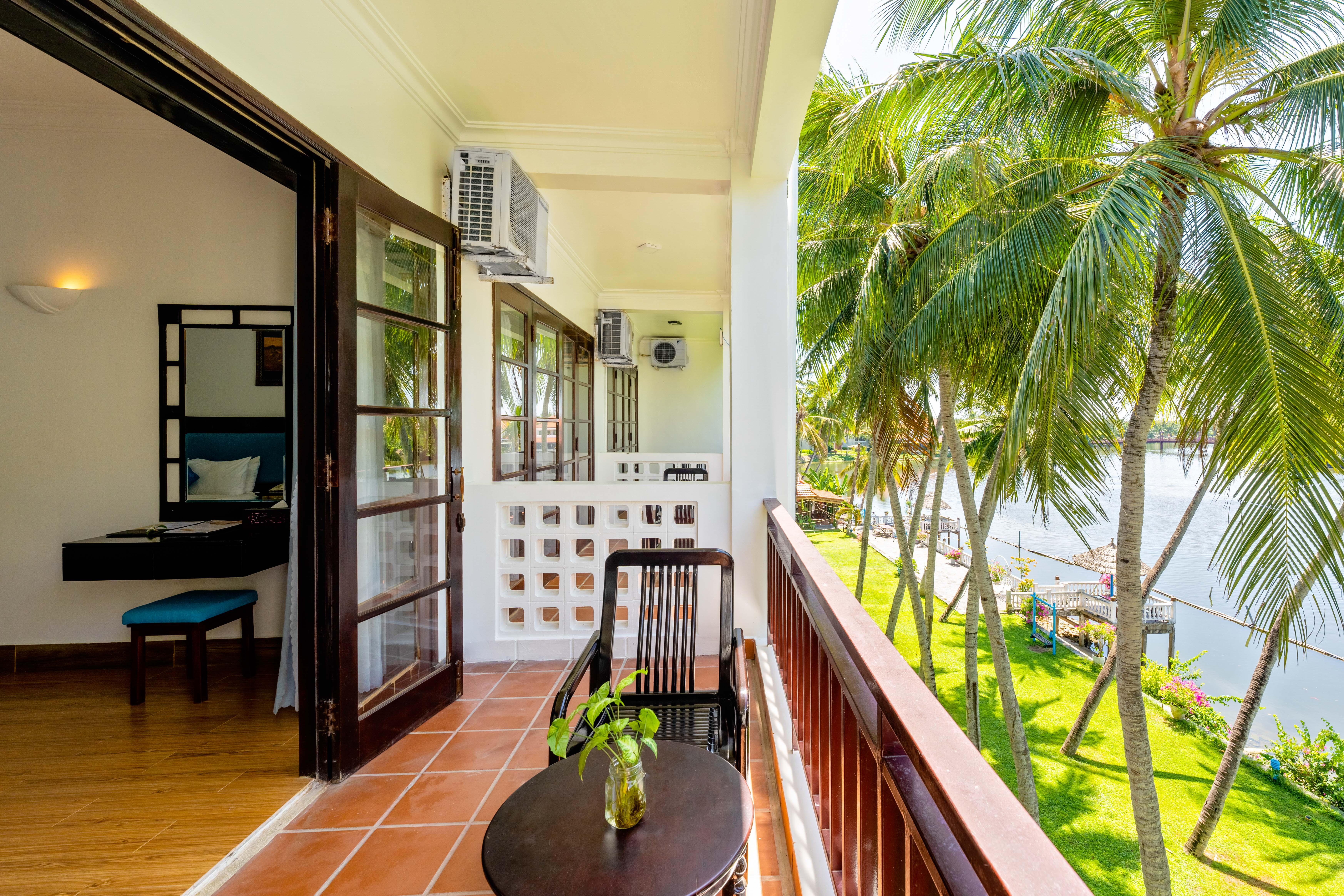 Twin Deluxe River View