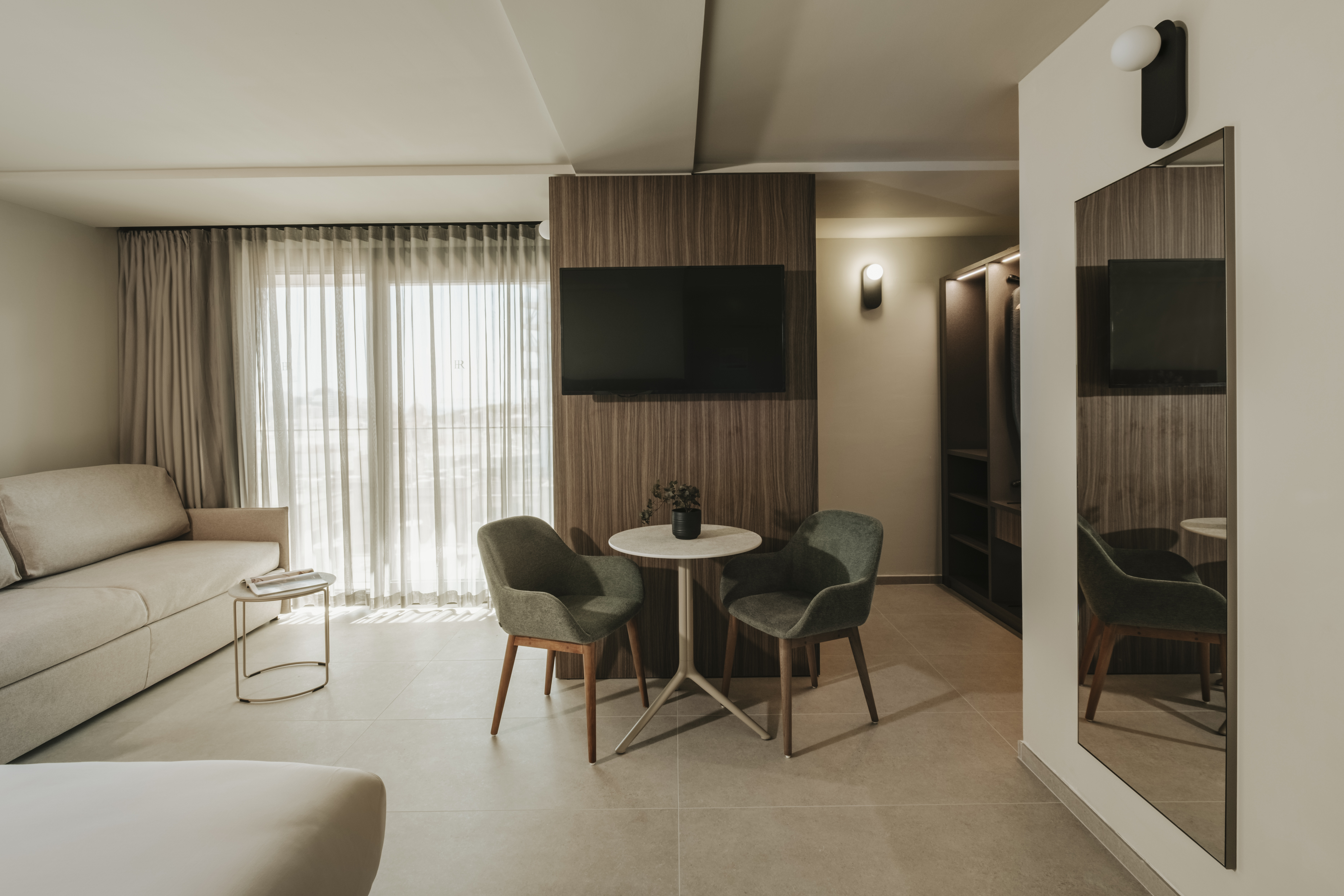 Double or Twin Standard