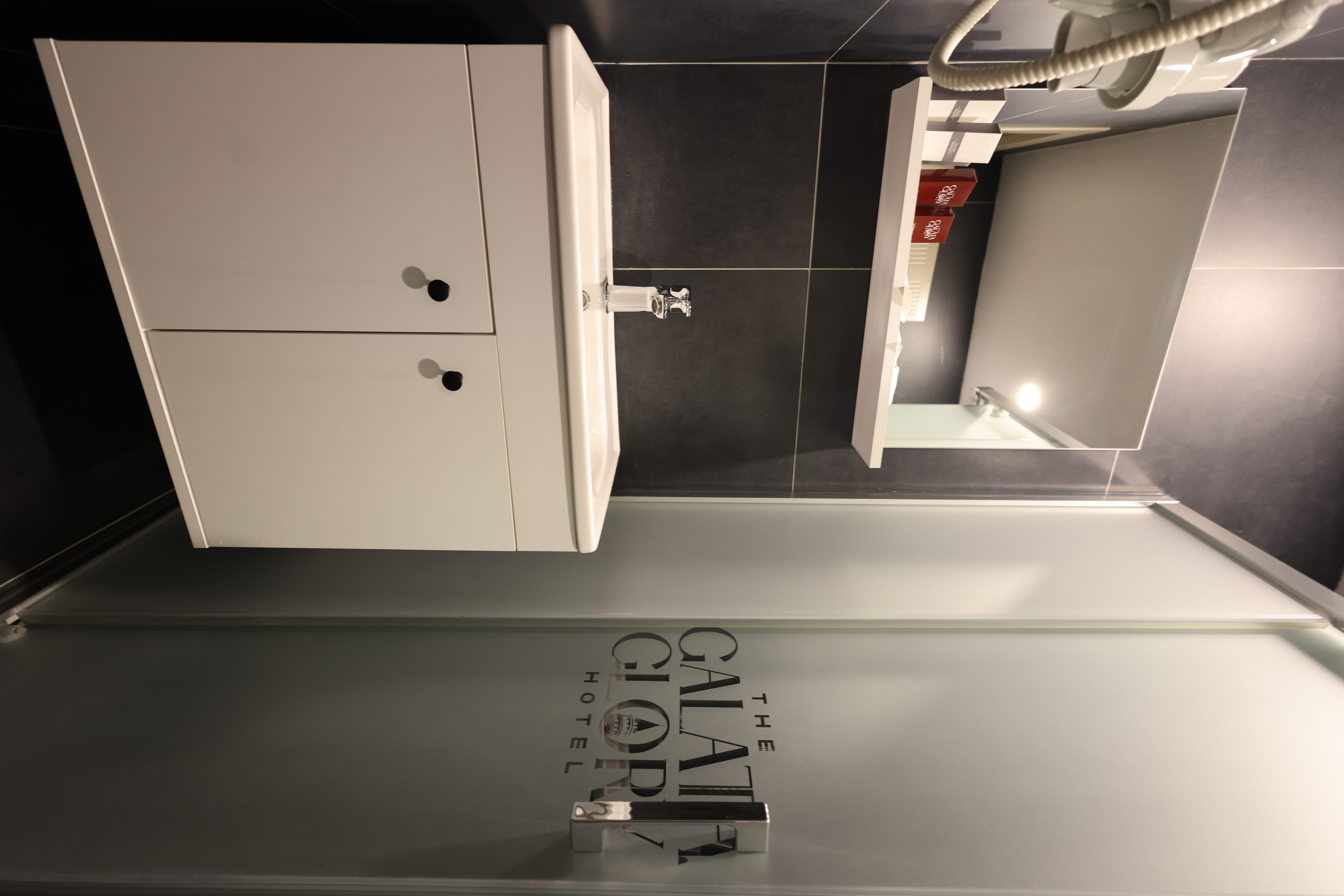 Double Queen Size Bed