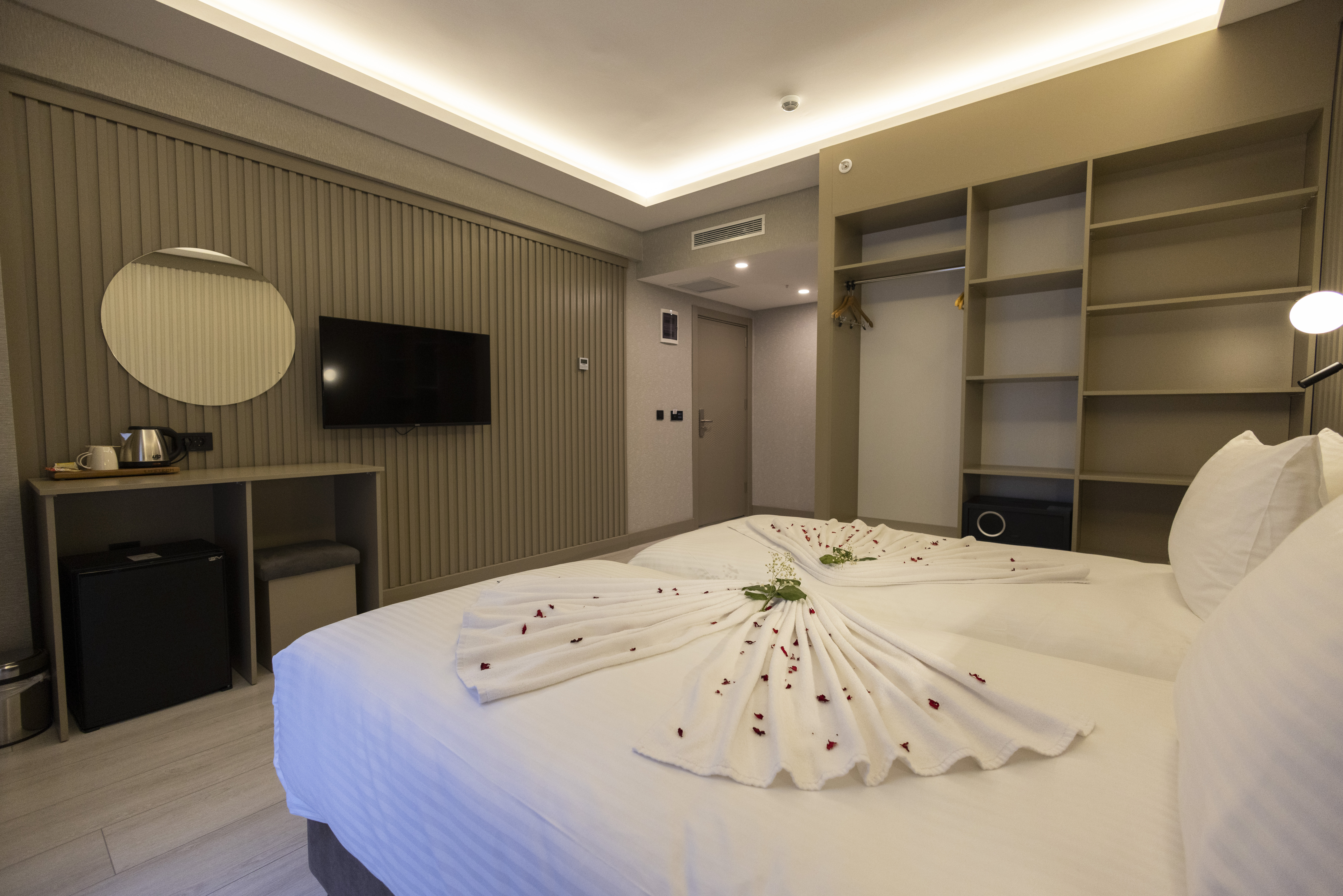 Twin with Double Bed