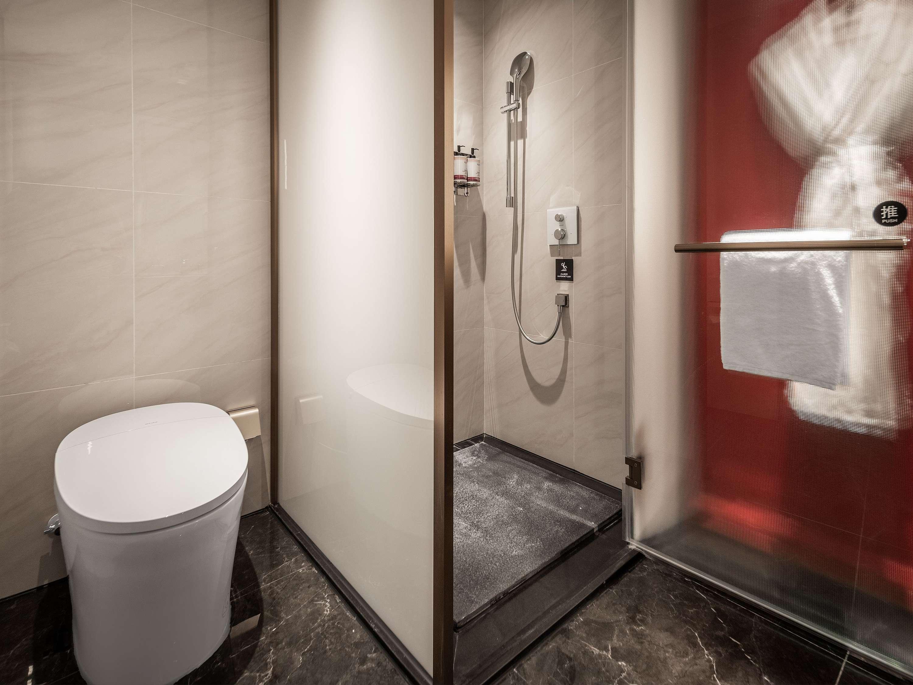 Double Superior King Bed