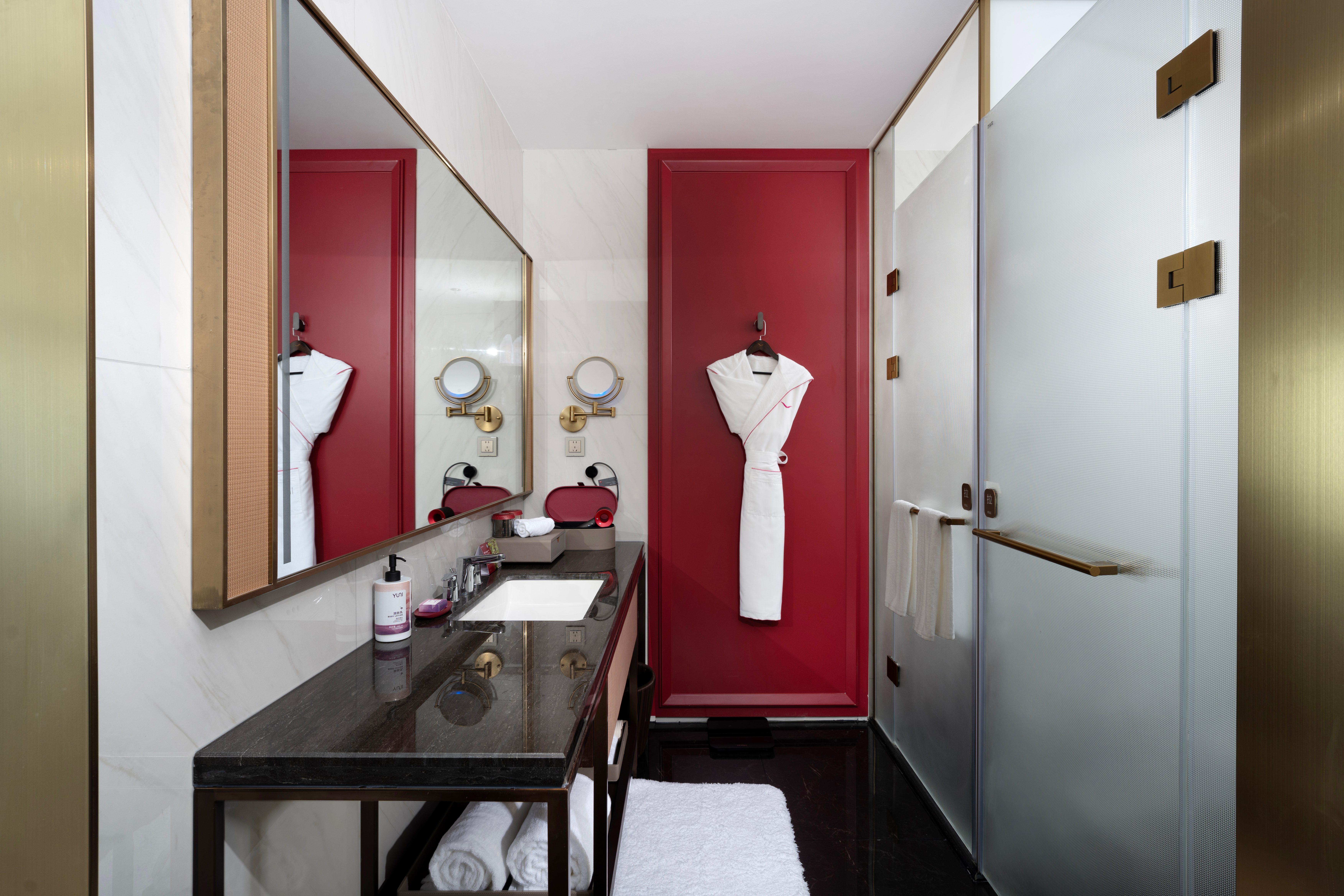 Double Executive King Bed