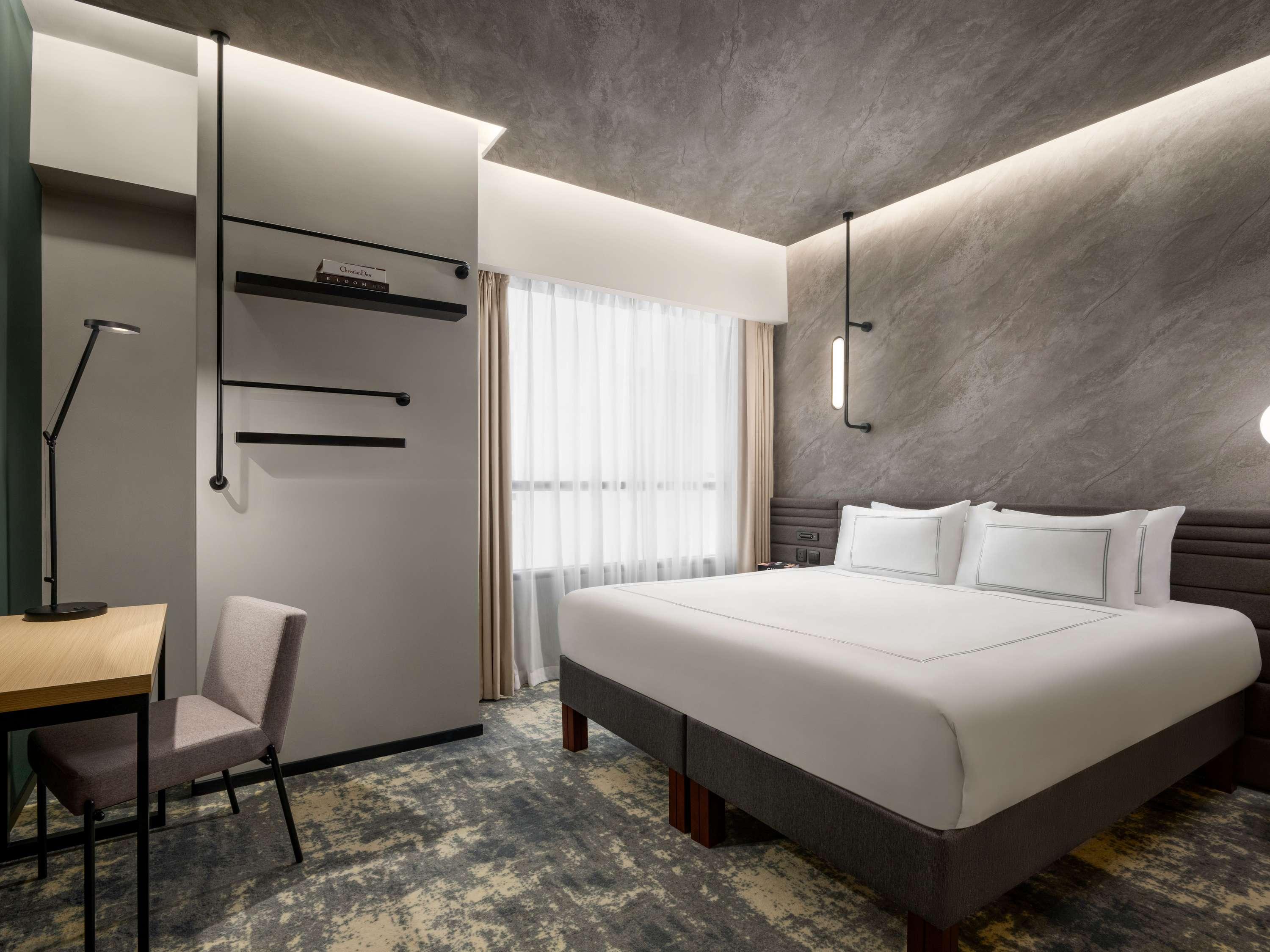 Studio King Size Bed