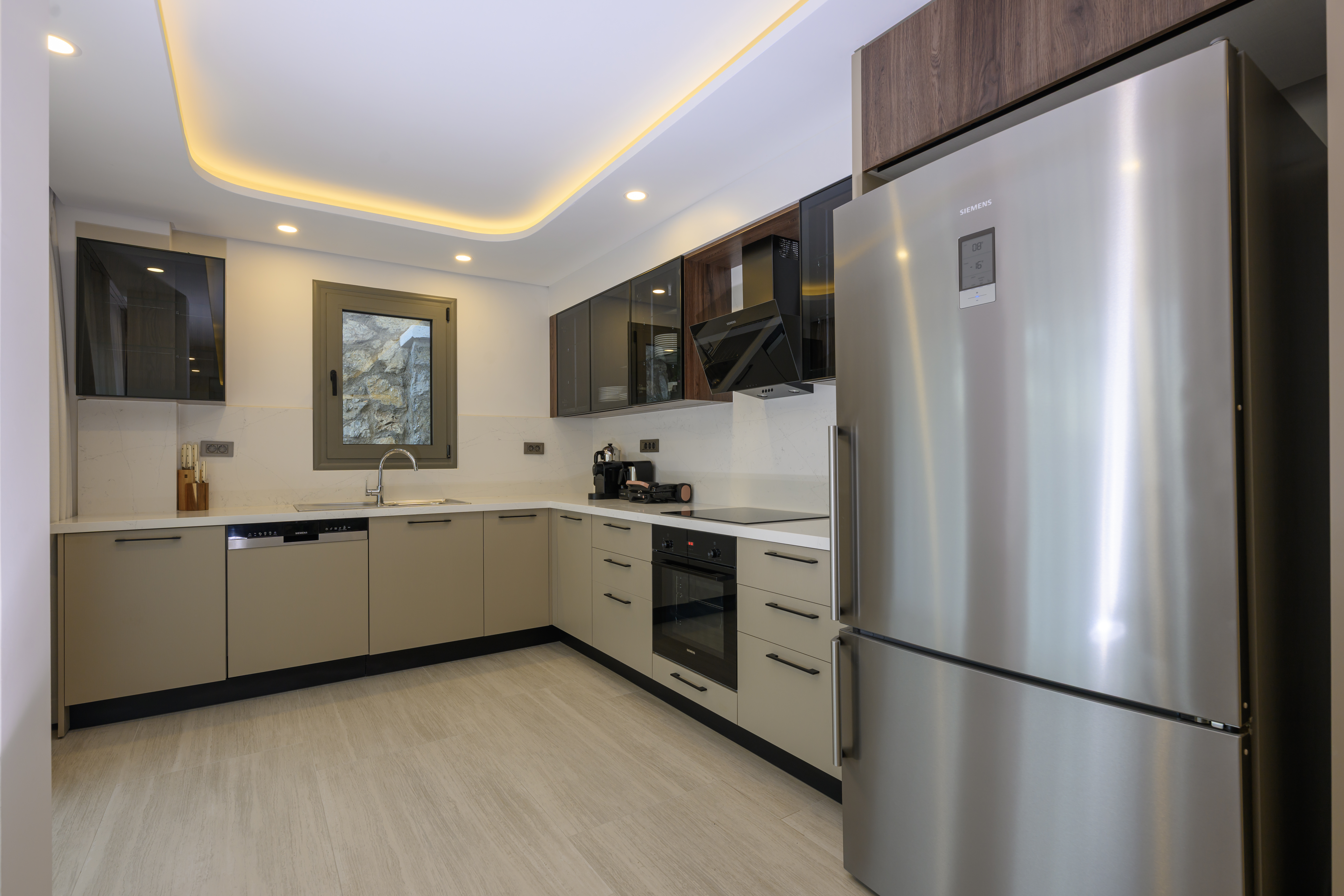 Apartment Three Bedrooms Two Bathrooms