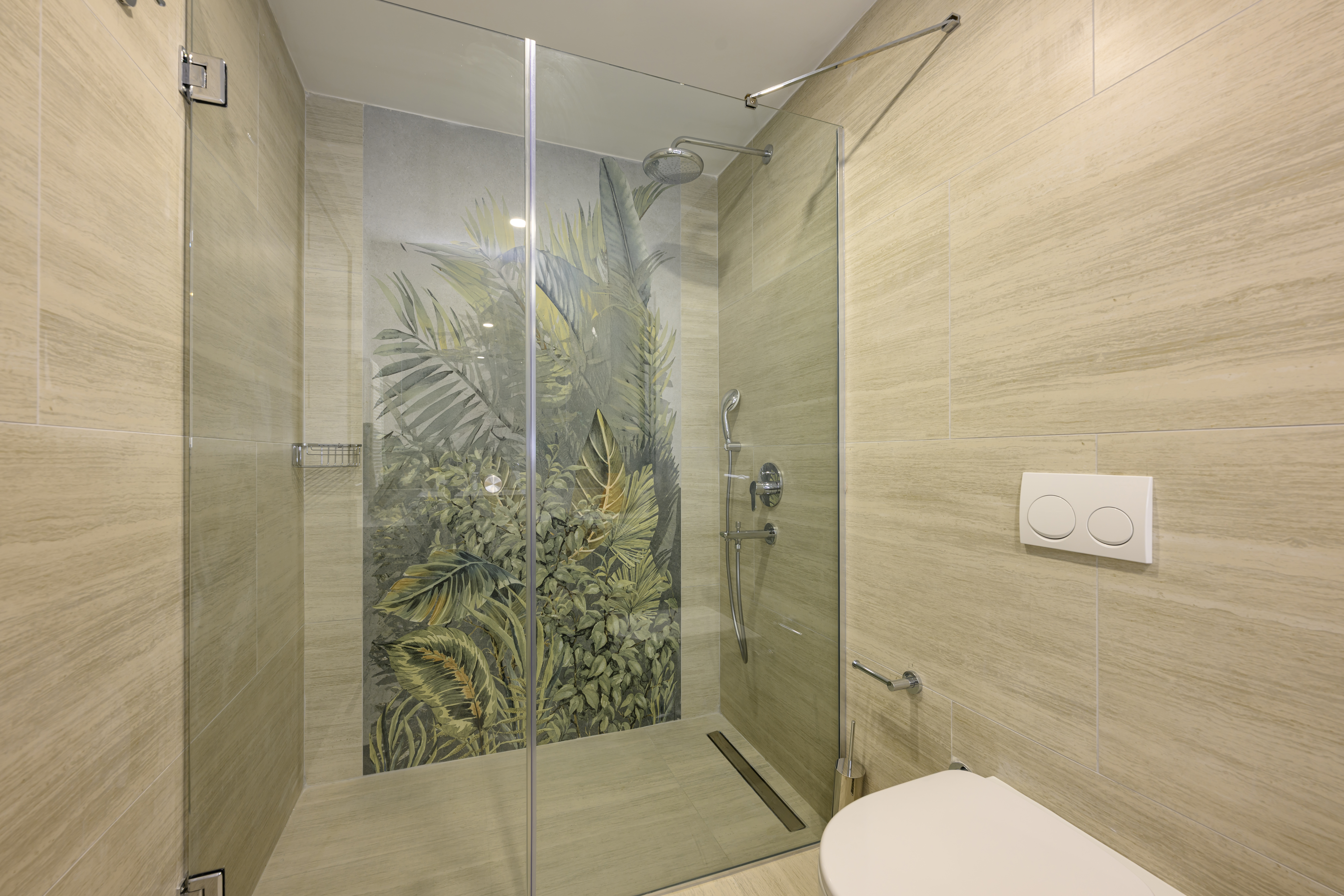 Apartment Three Bedrooms Two Bathrooms