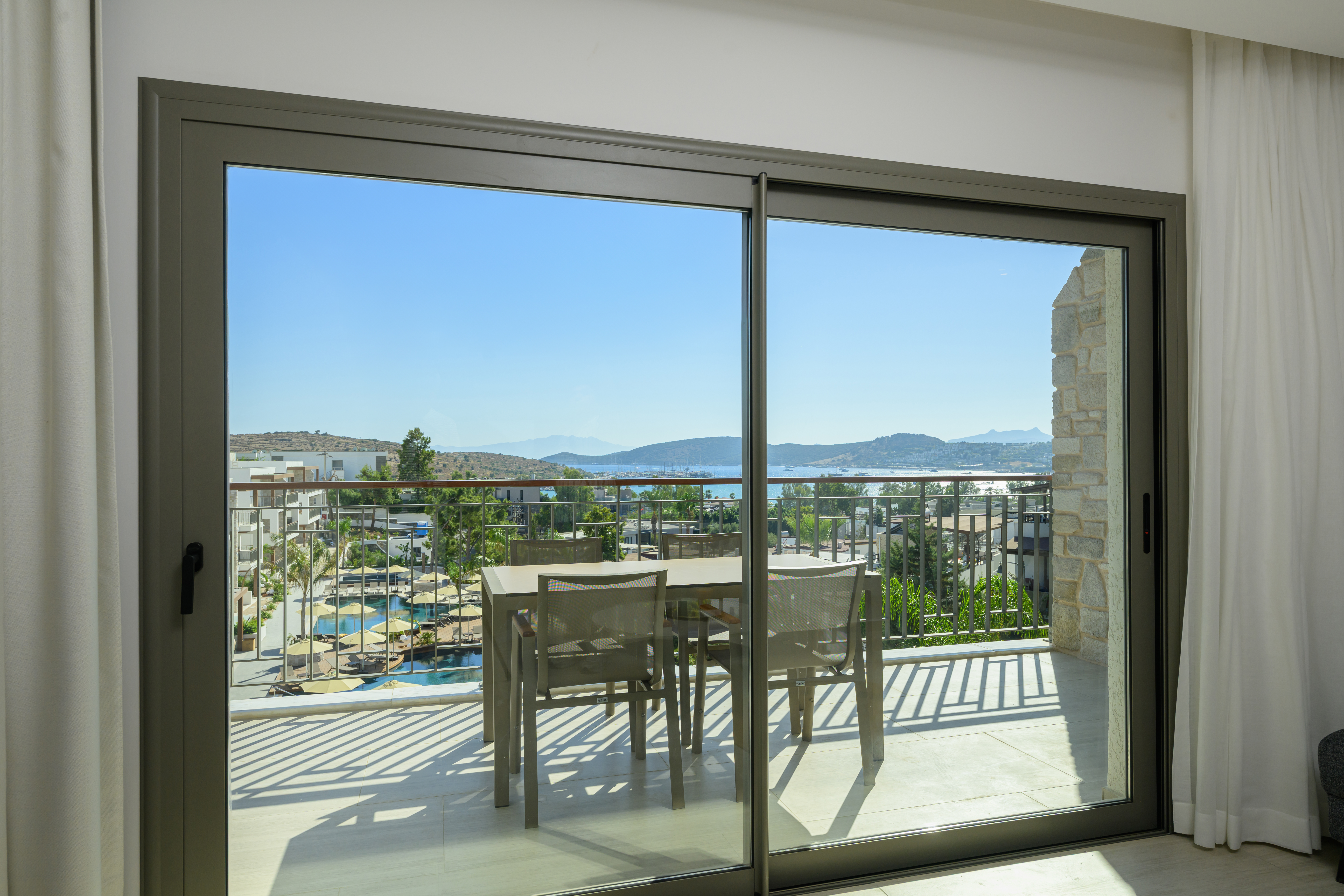 Apartment Two Bedrooms One Bathroom