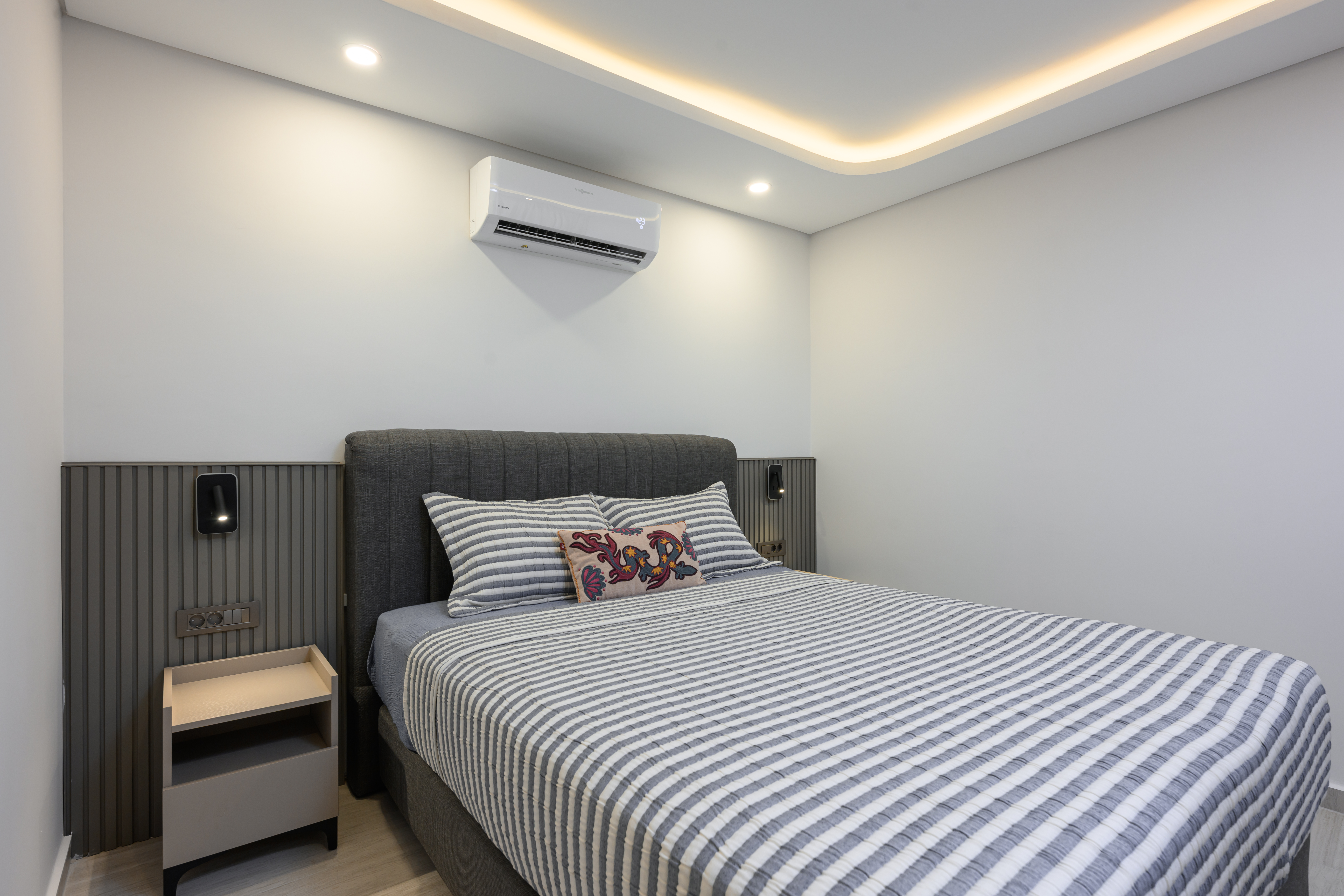 Apartment Two Bedrooms One Bathroom