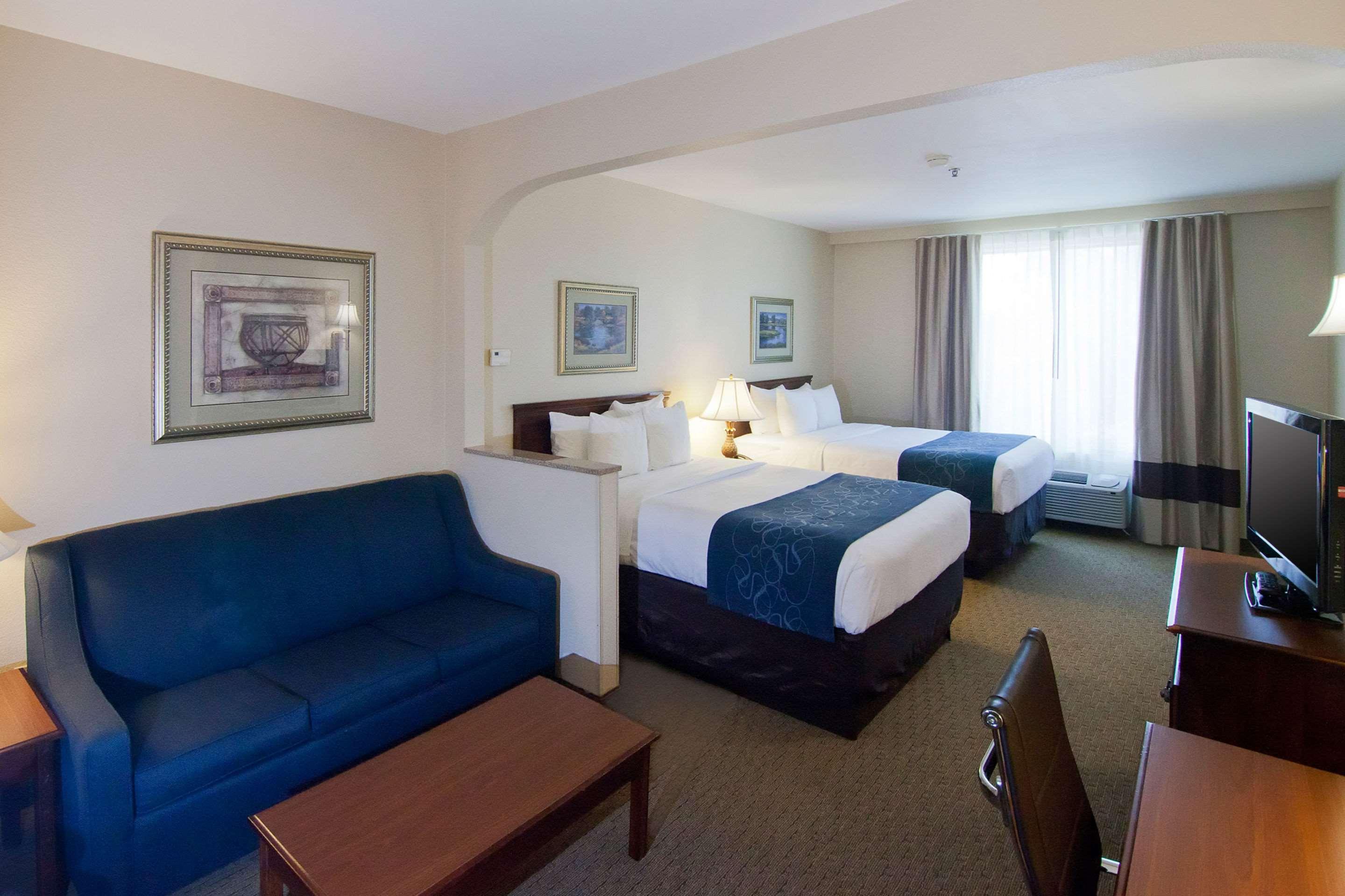 Suite Two Queen Beds Non Smoking