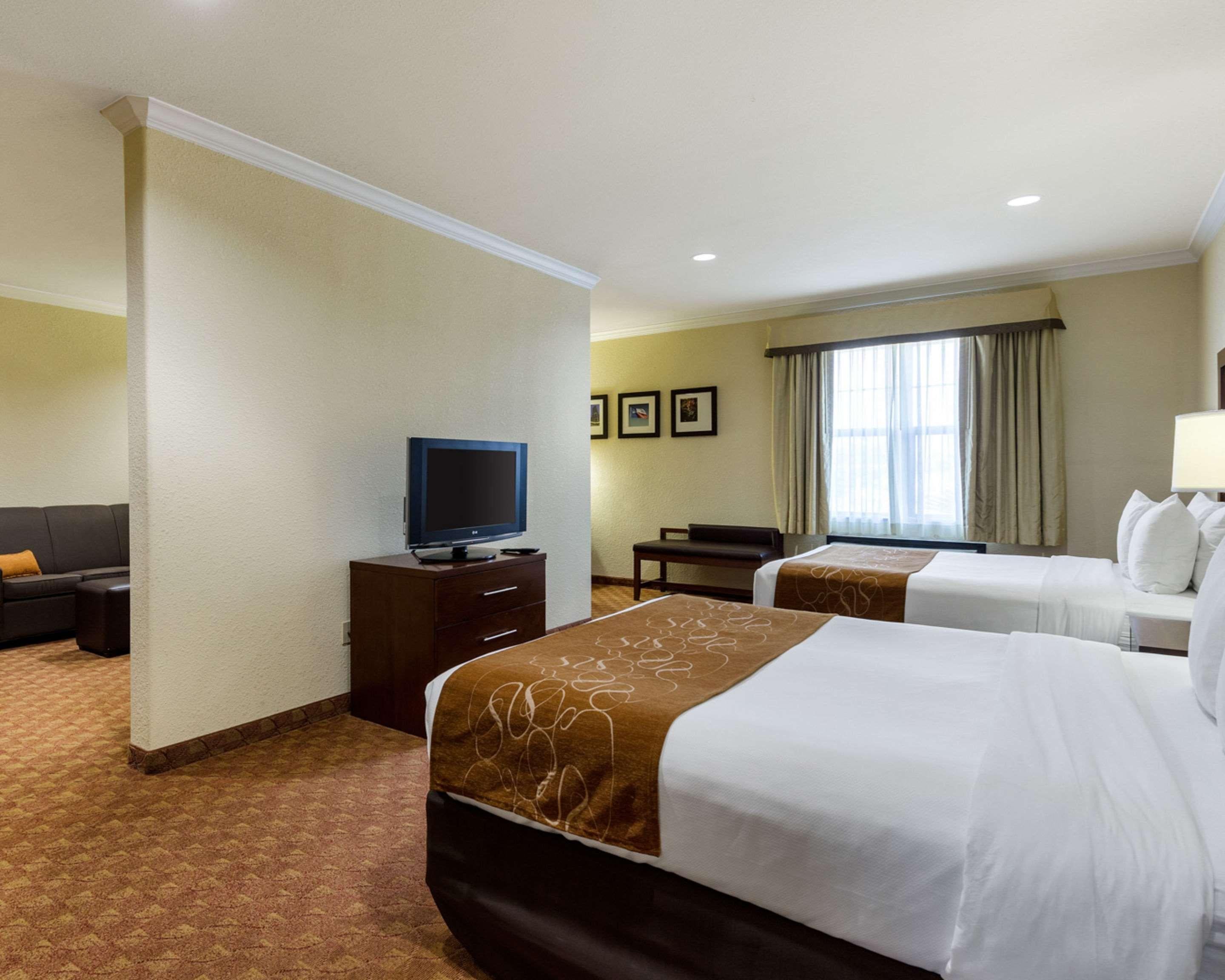 Suite Two Queen Beds