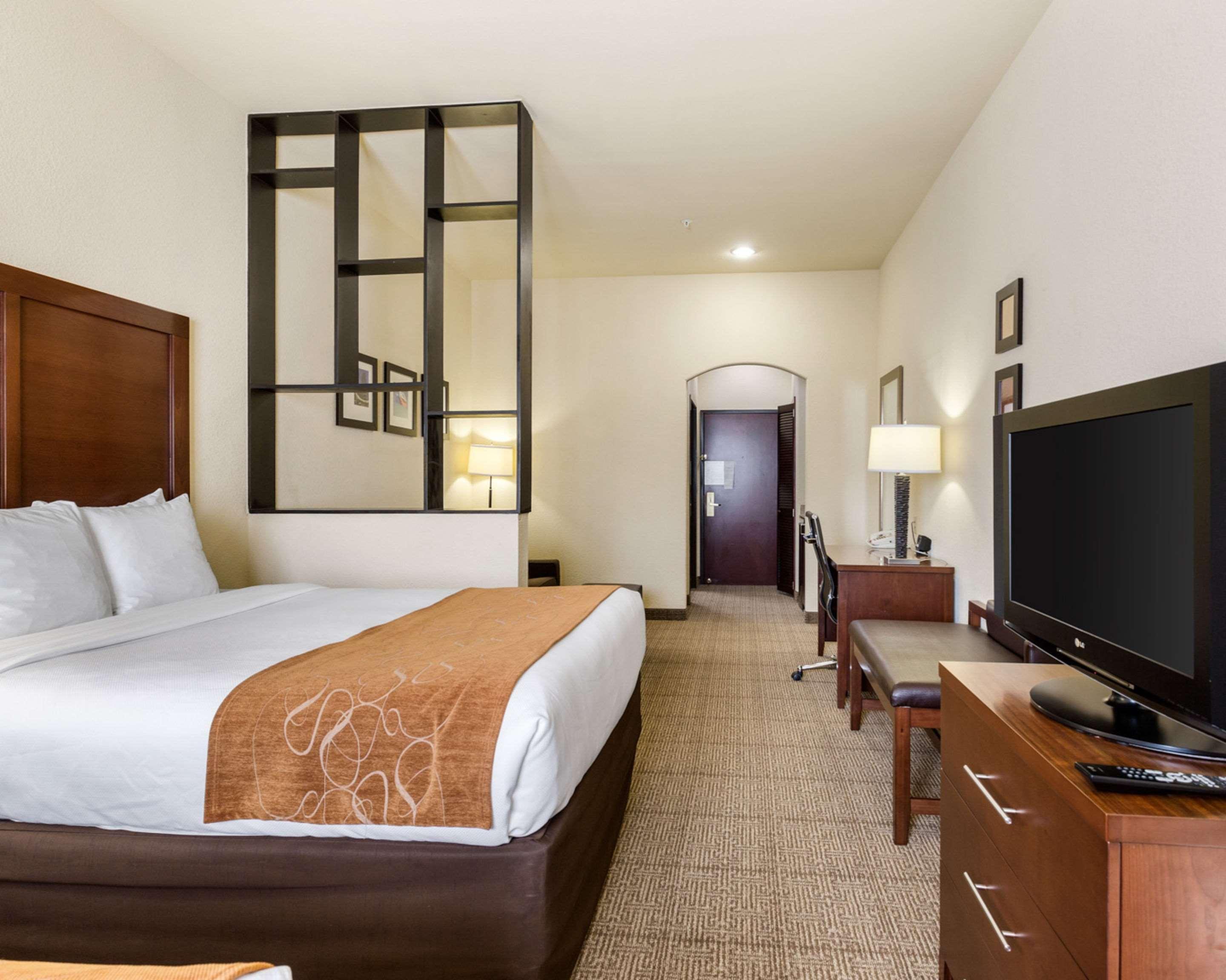 Suite Two Queen Beds