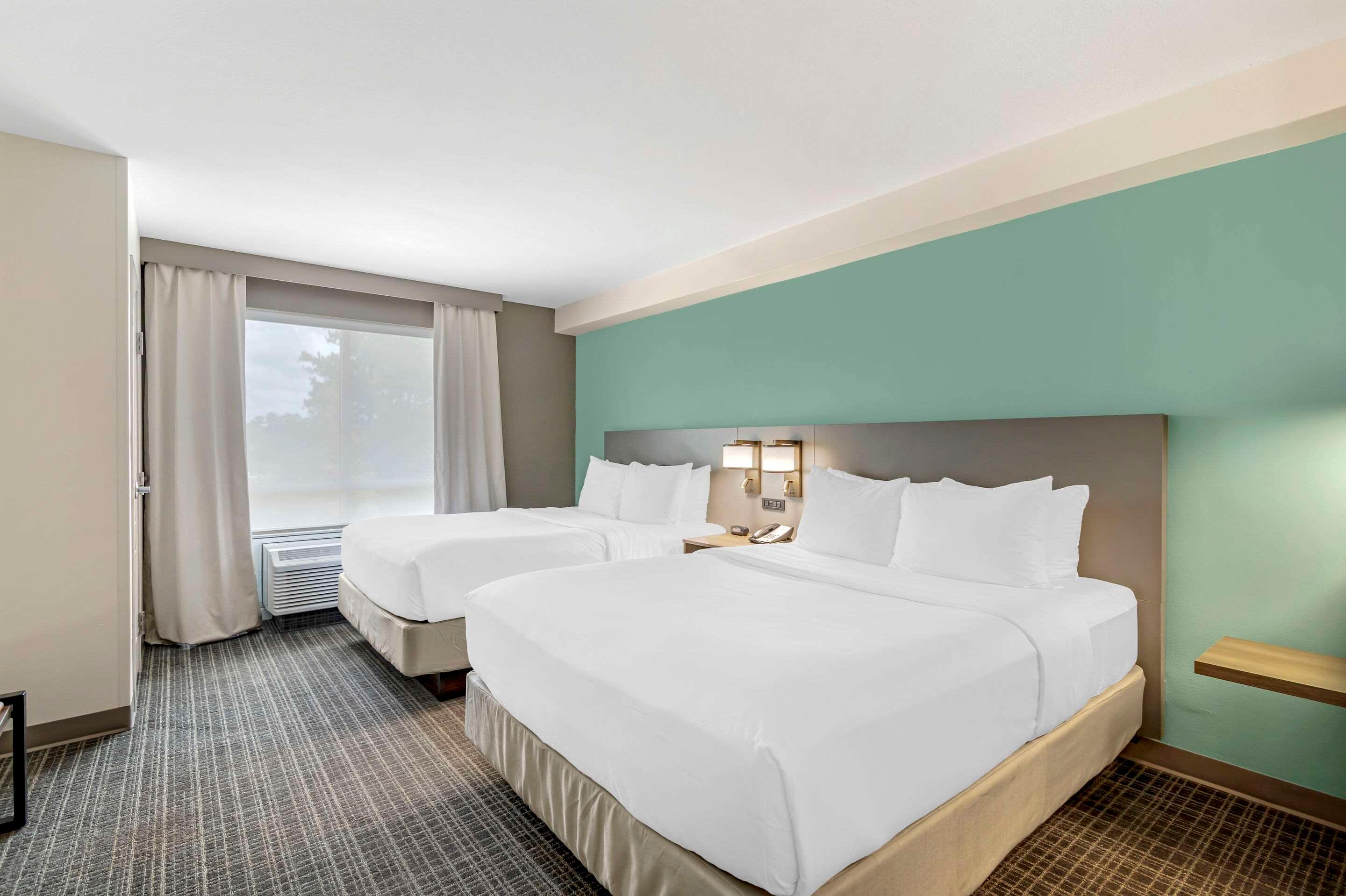 Suite Two Queen Beds