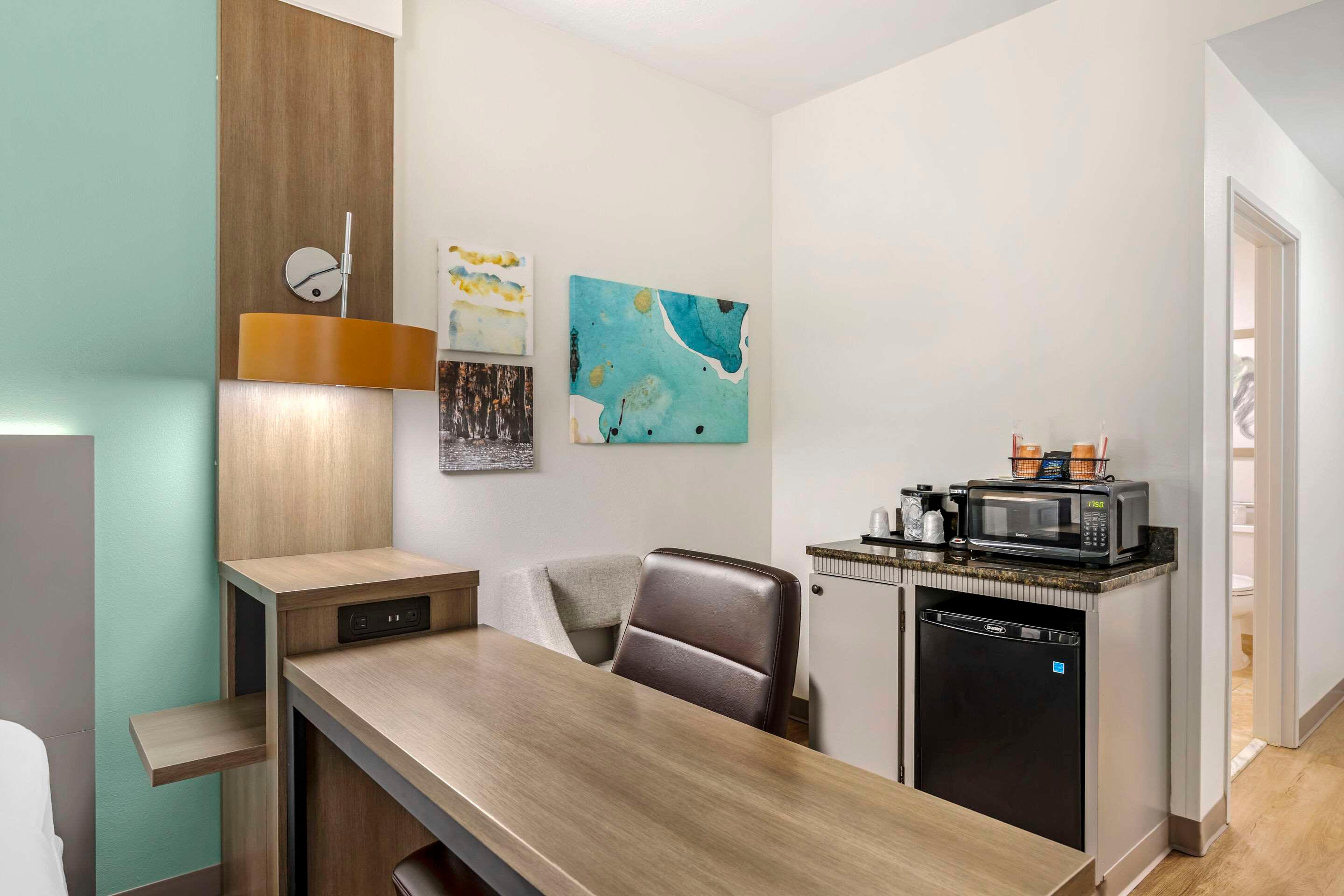 Double Two Queen Beds