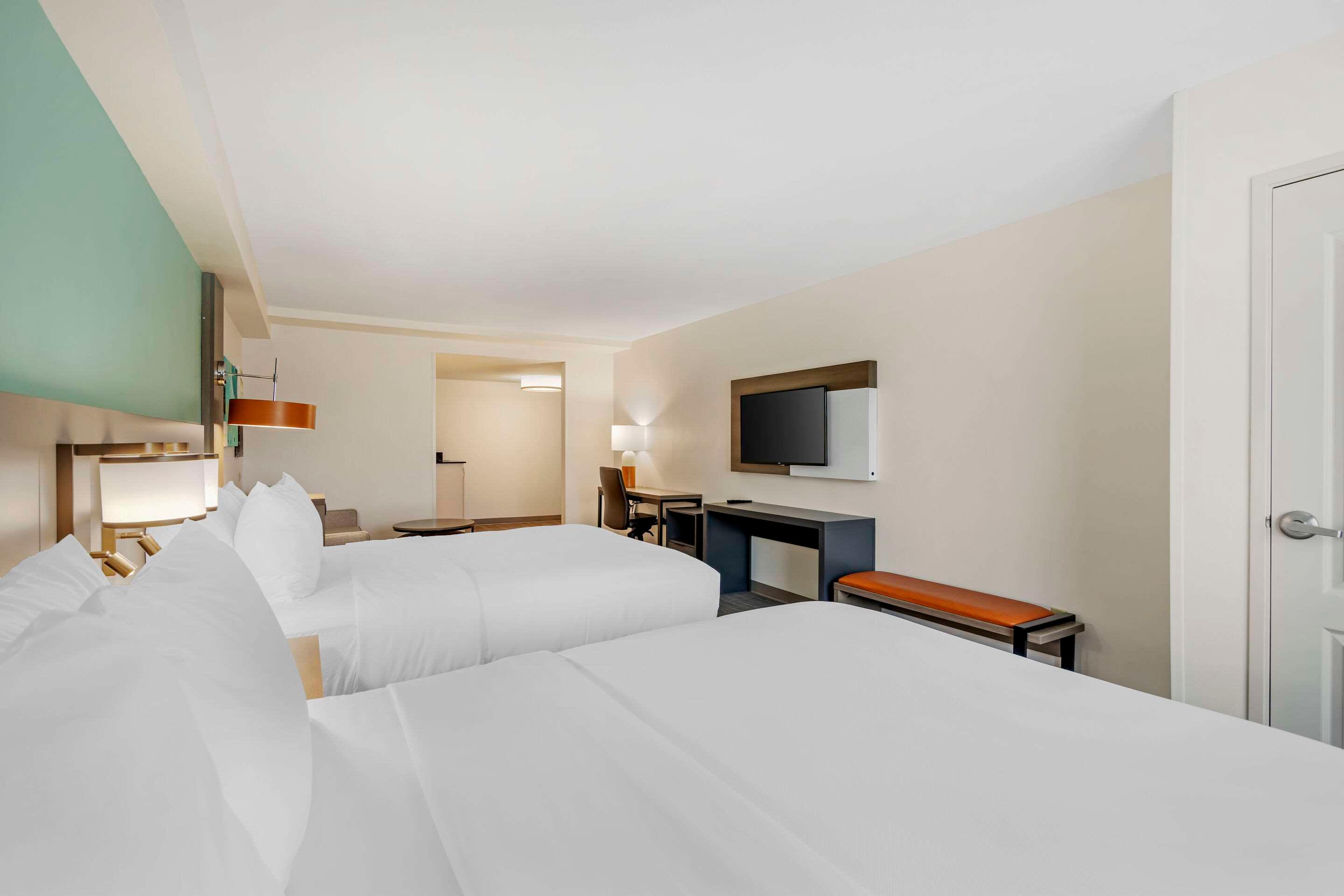 Suite Two Queen Beds