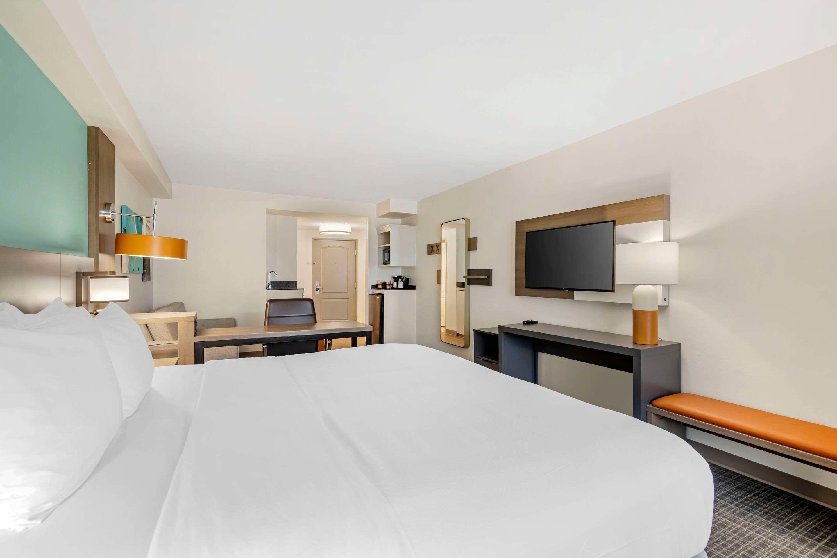 Quadruple Accessible-two Queen Beds