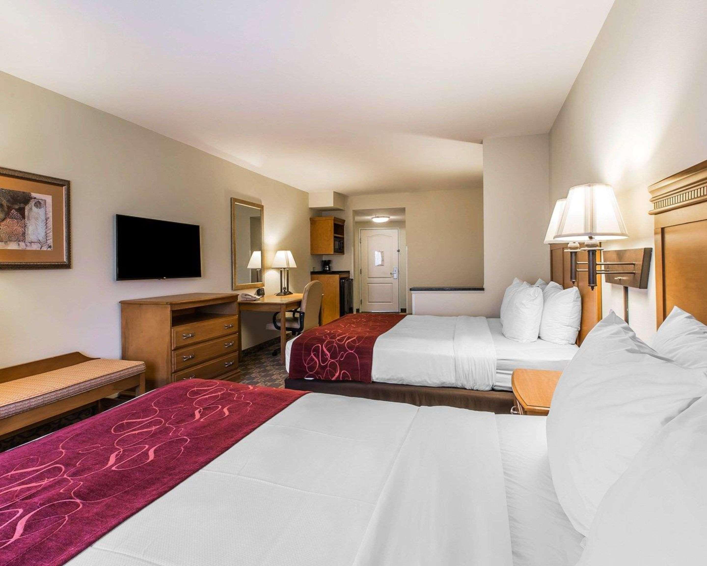 Suite Two Queen Beds