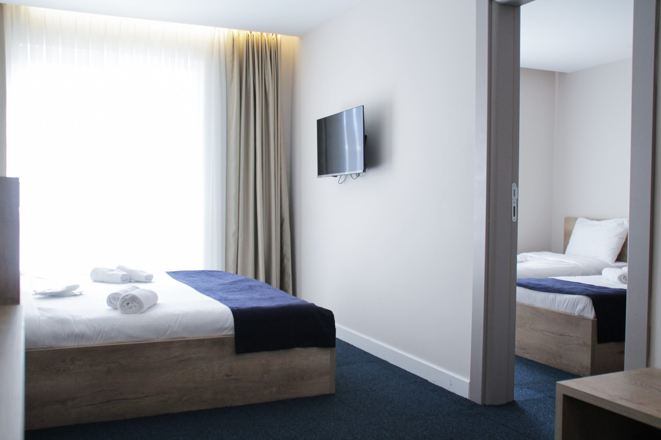 Family Room Deluxe Pool View