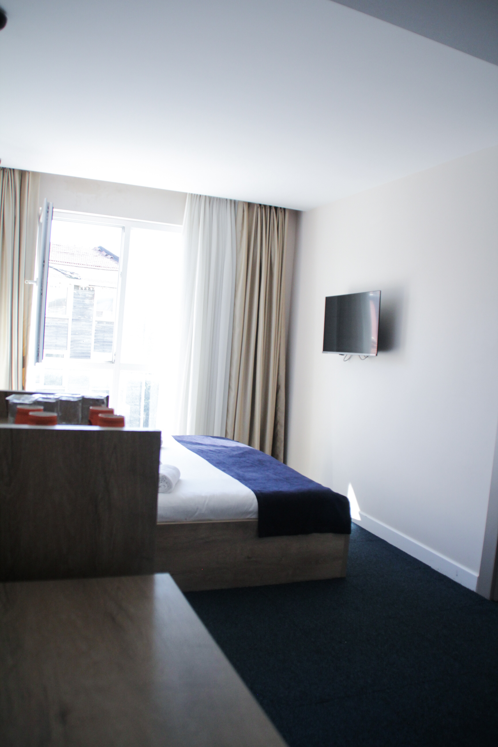 Family Room Deluxe Pool View