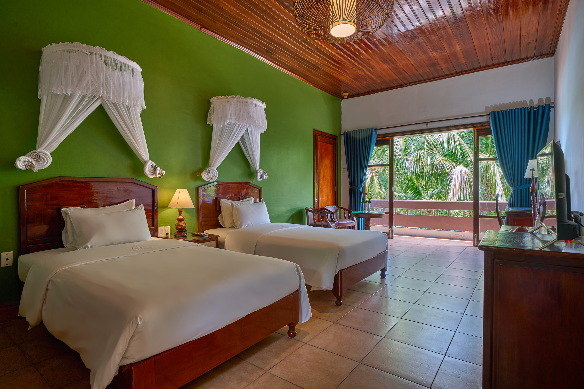 Double or Twin Deluxe Sea View