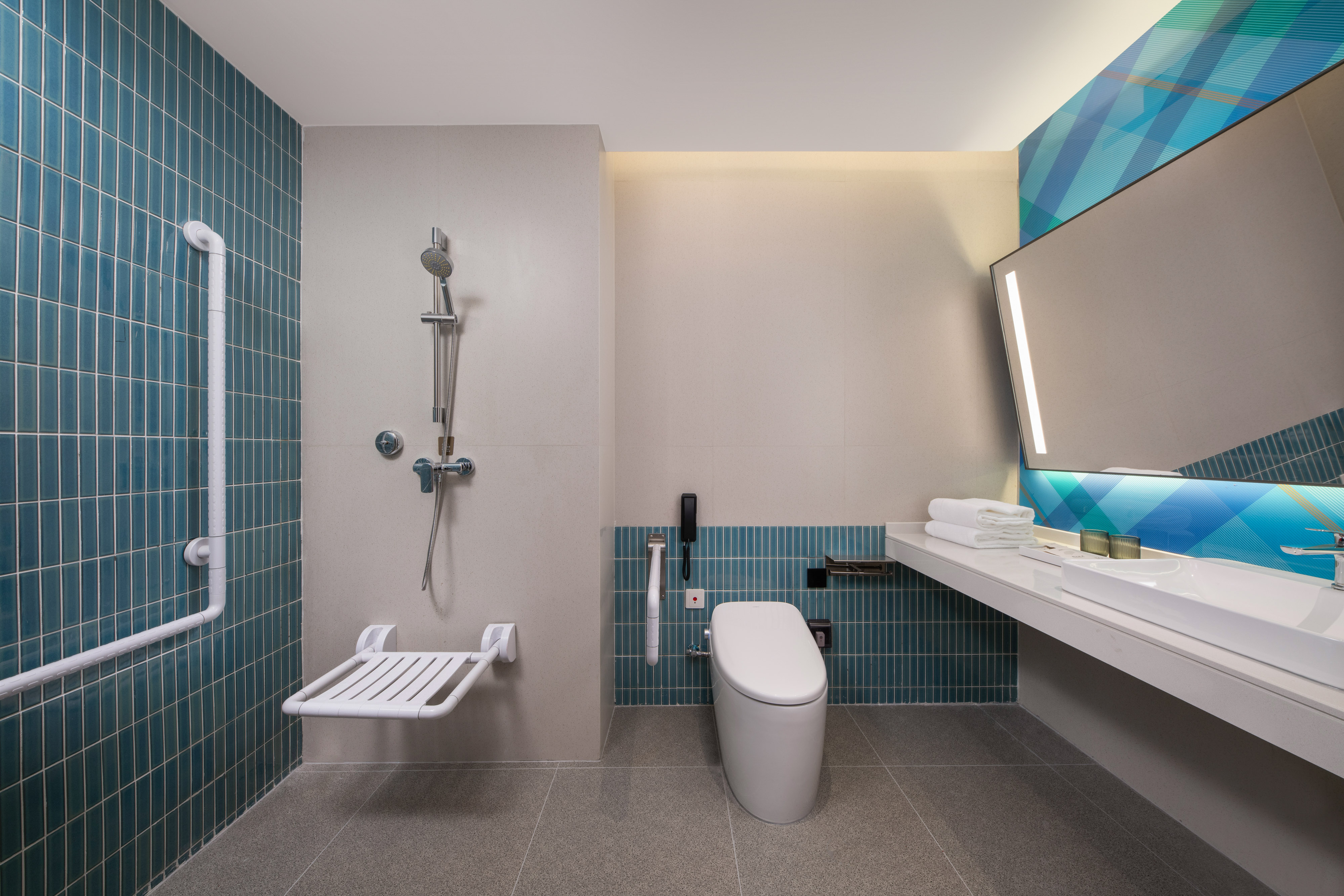 Double Accessible King Size Bed