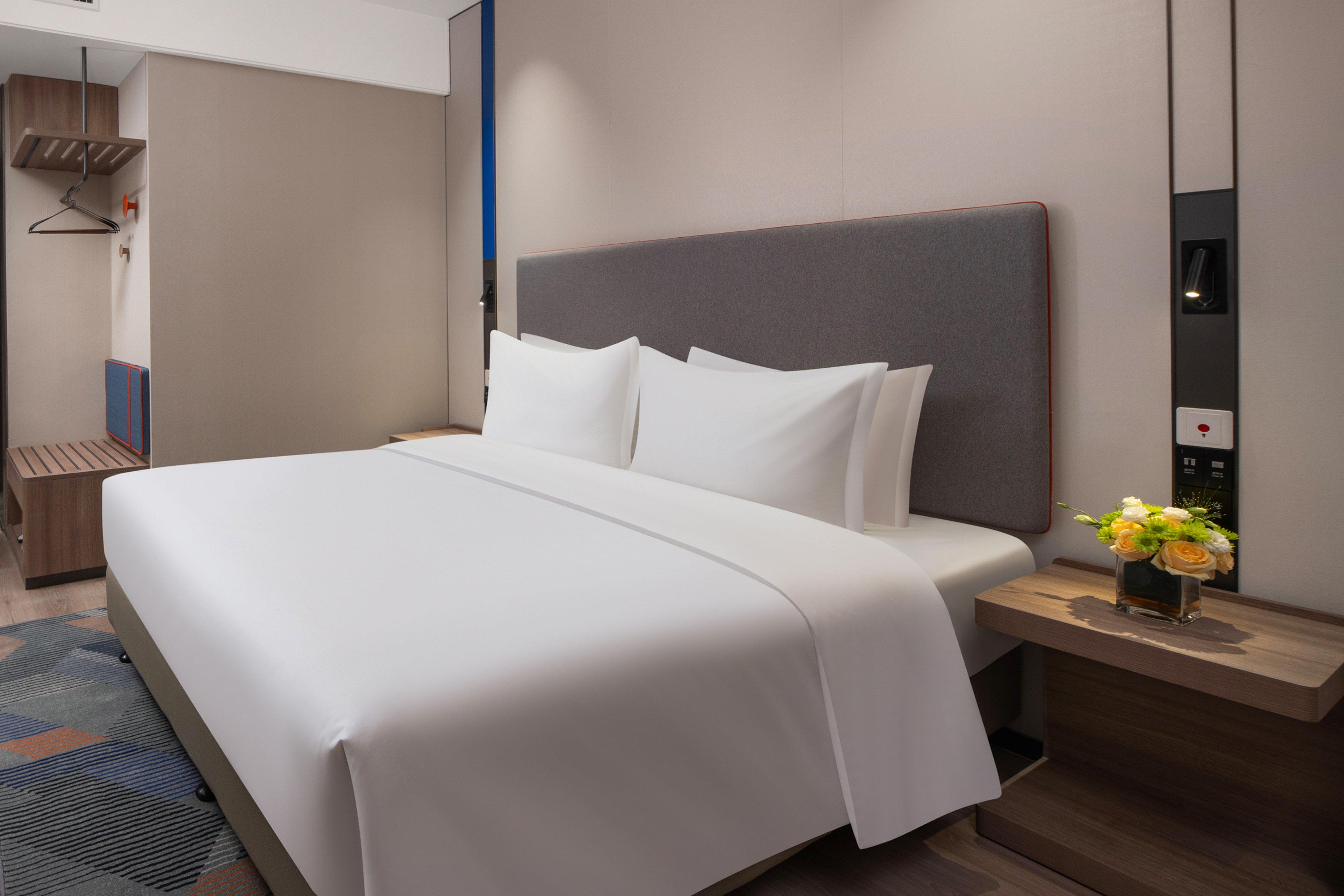 Double Accessible King Size Bed