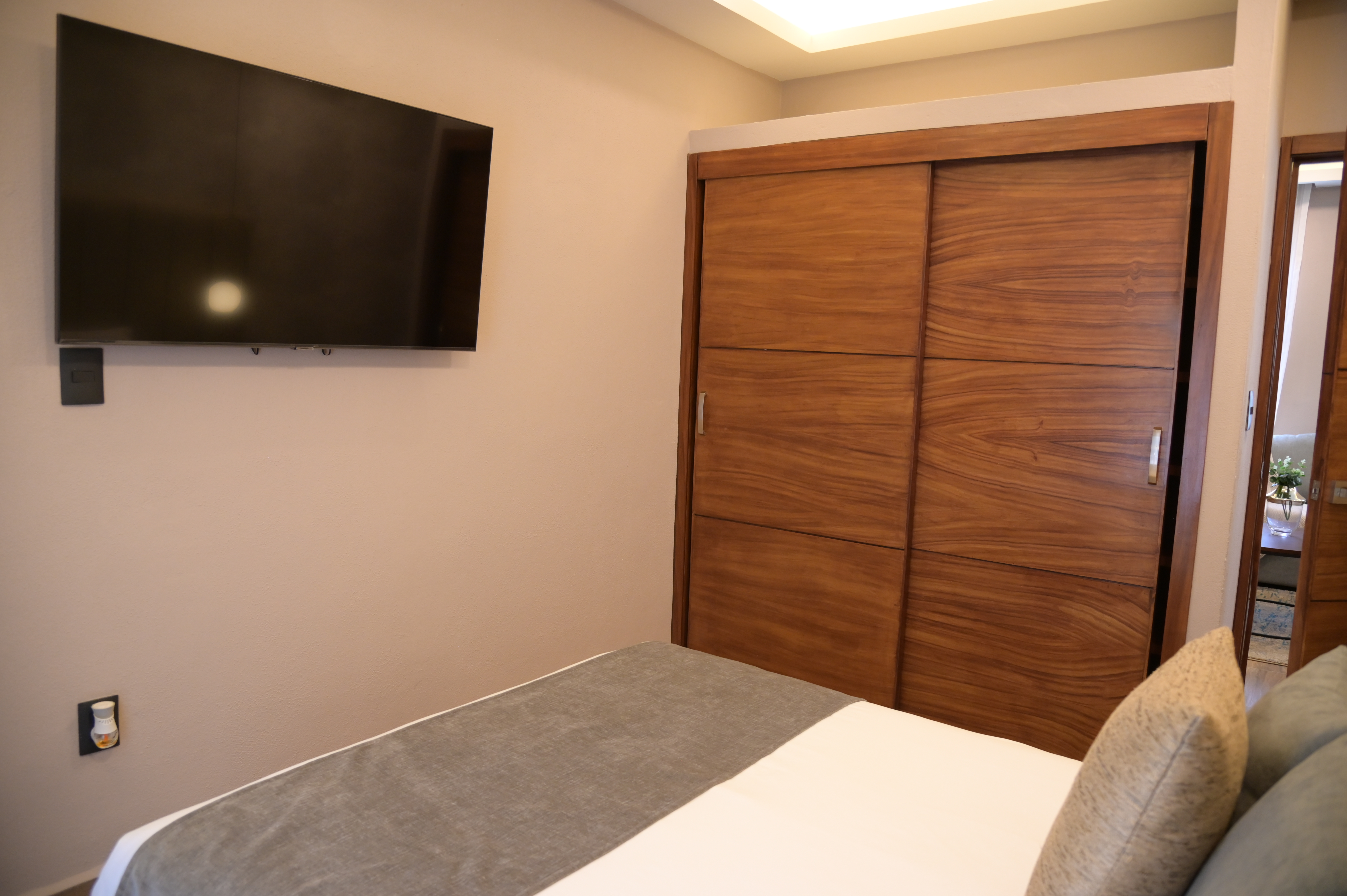 Apartment Two Bedrooms One Bathroom