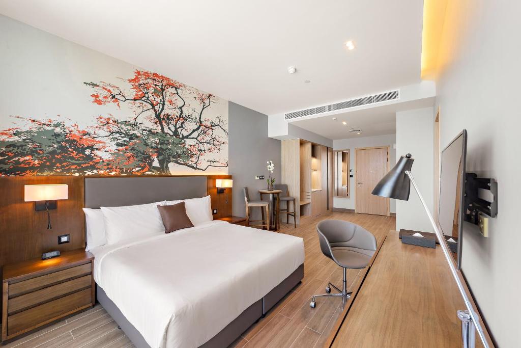 Double or Twin Deluxe Superior