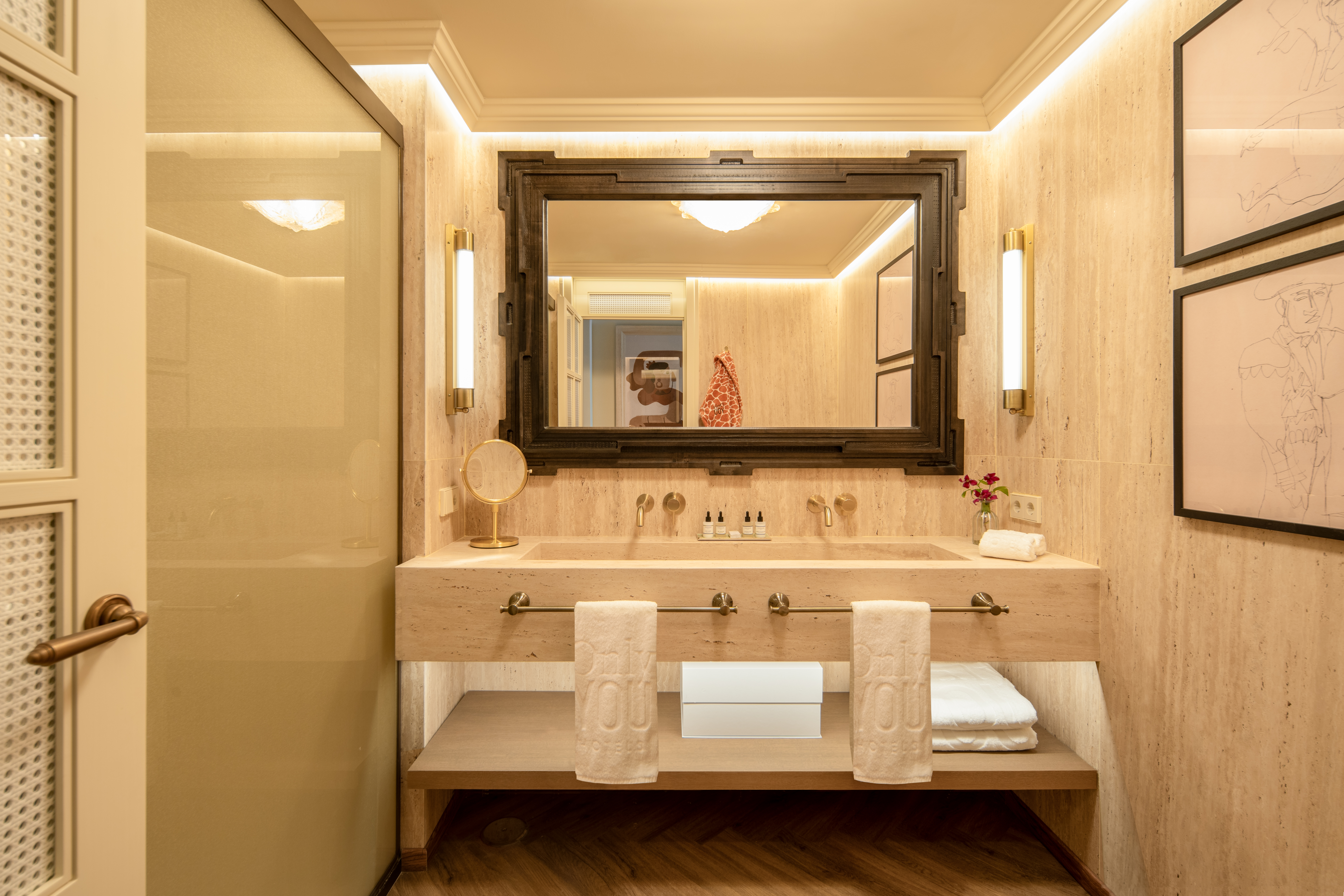 Single Deluxe One Bed