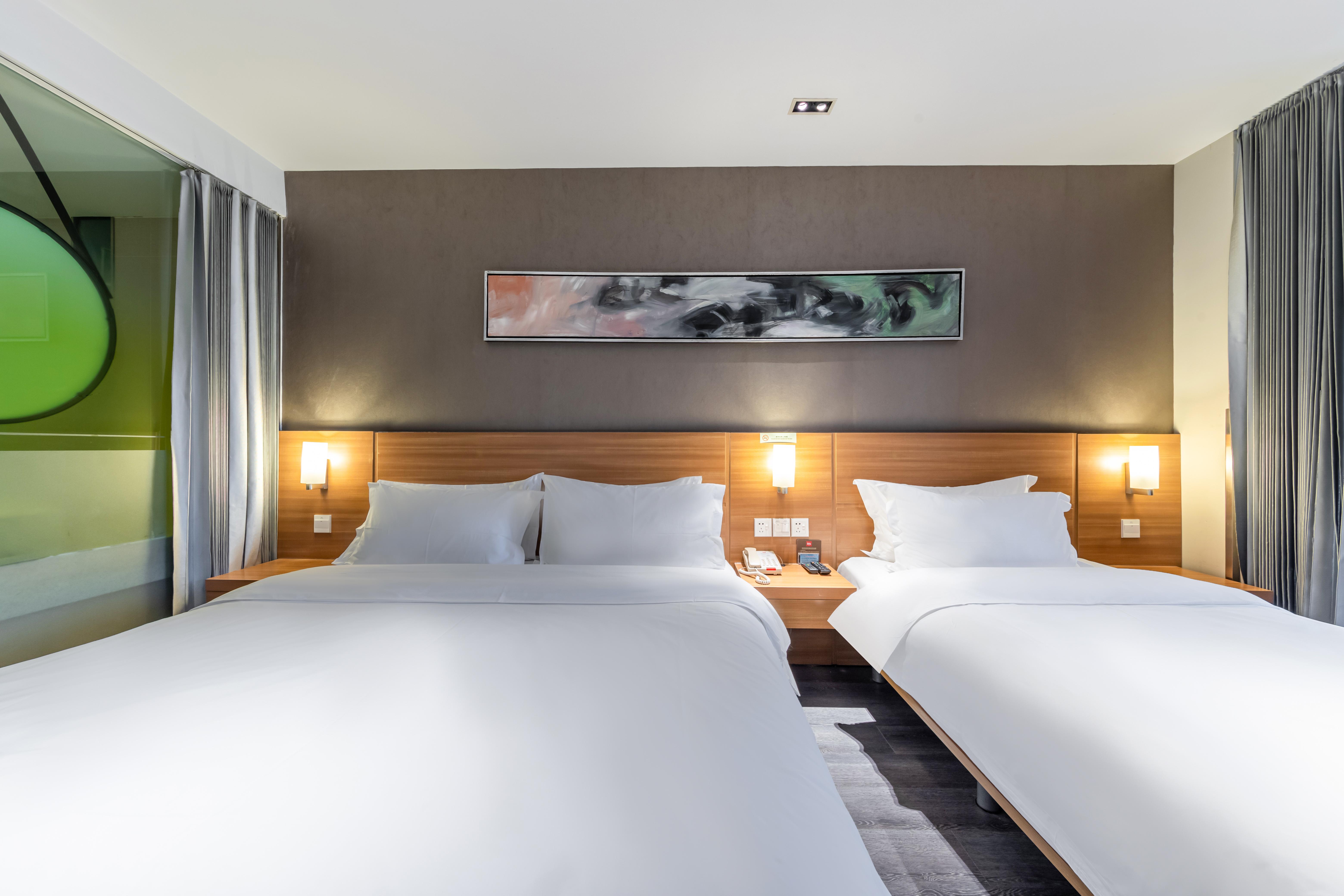 Family Room Standard