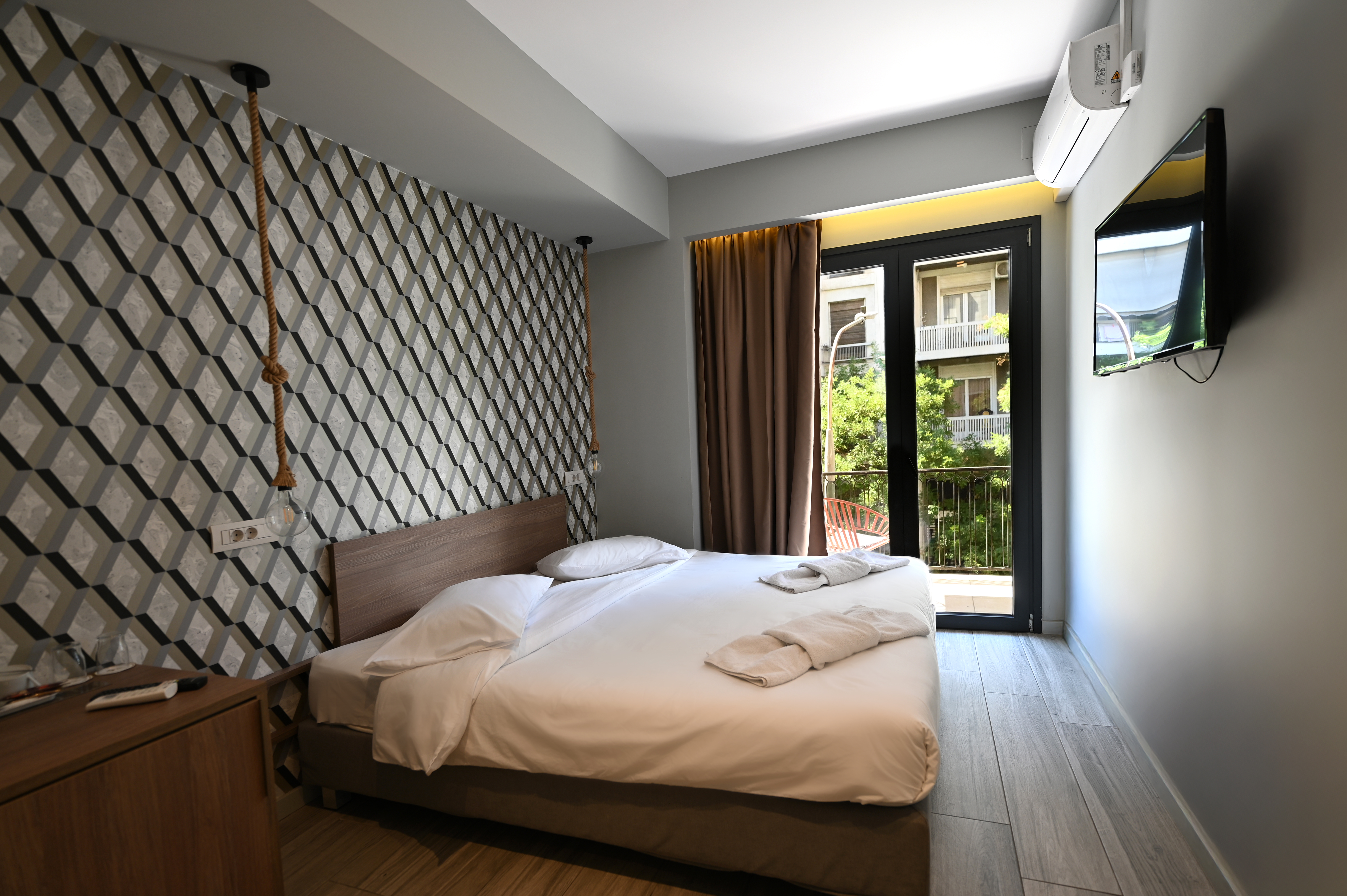 Double or Twin Standard