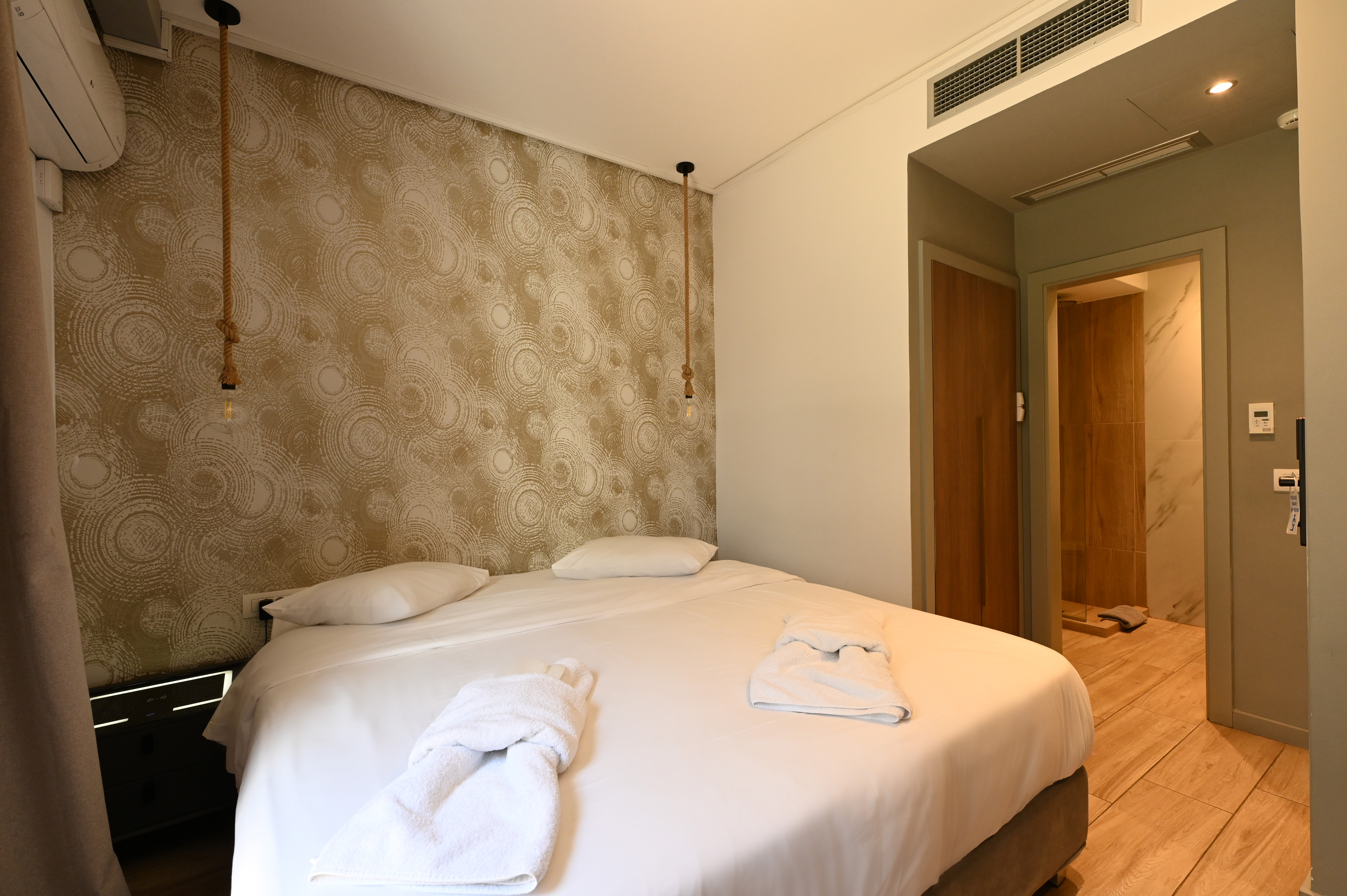 Double or Twin Standard