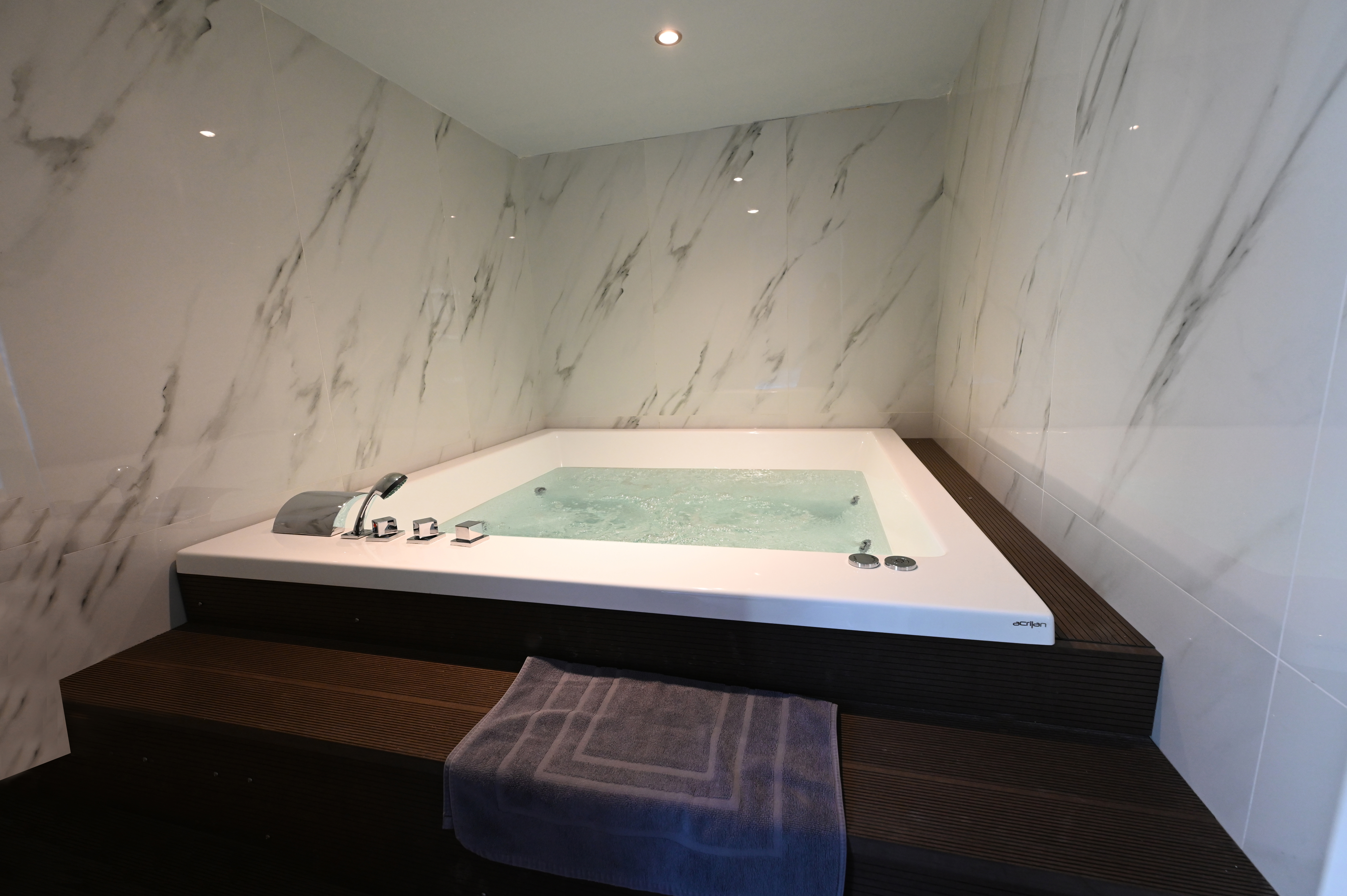 Junior Suite with Balcony