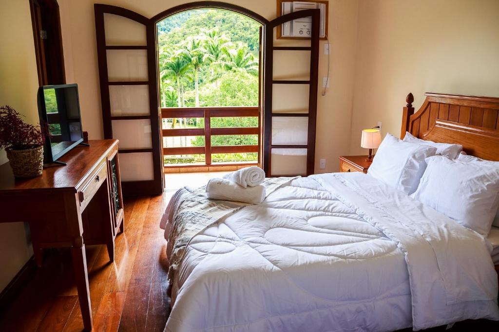 Family Room Garden View